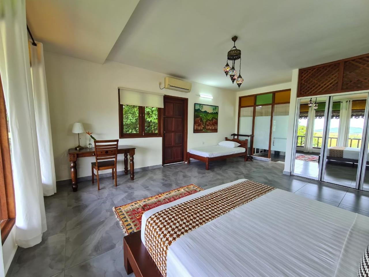 Raya Villa photo 2