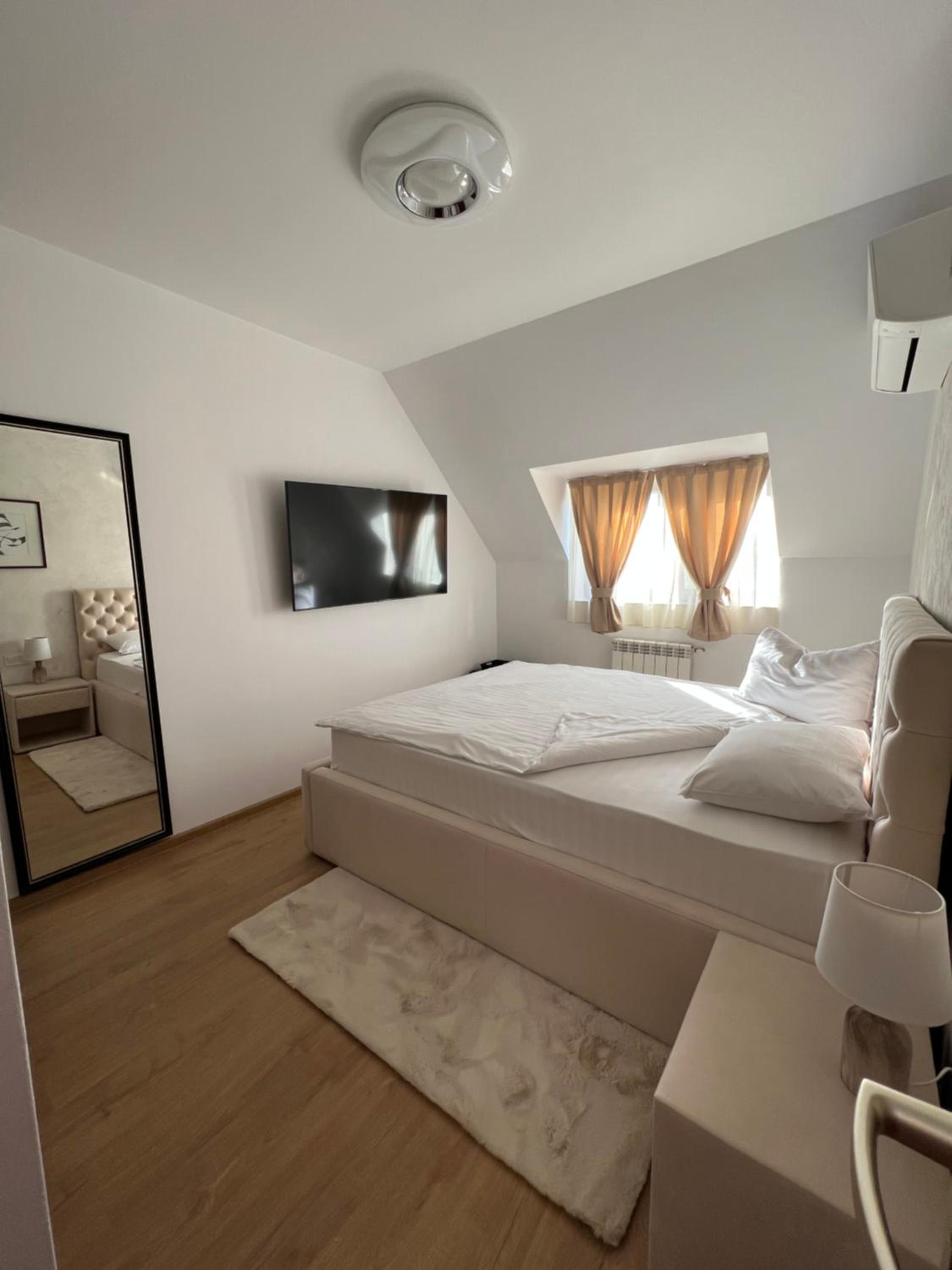 Superior Double Room - Photo 7