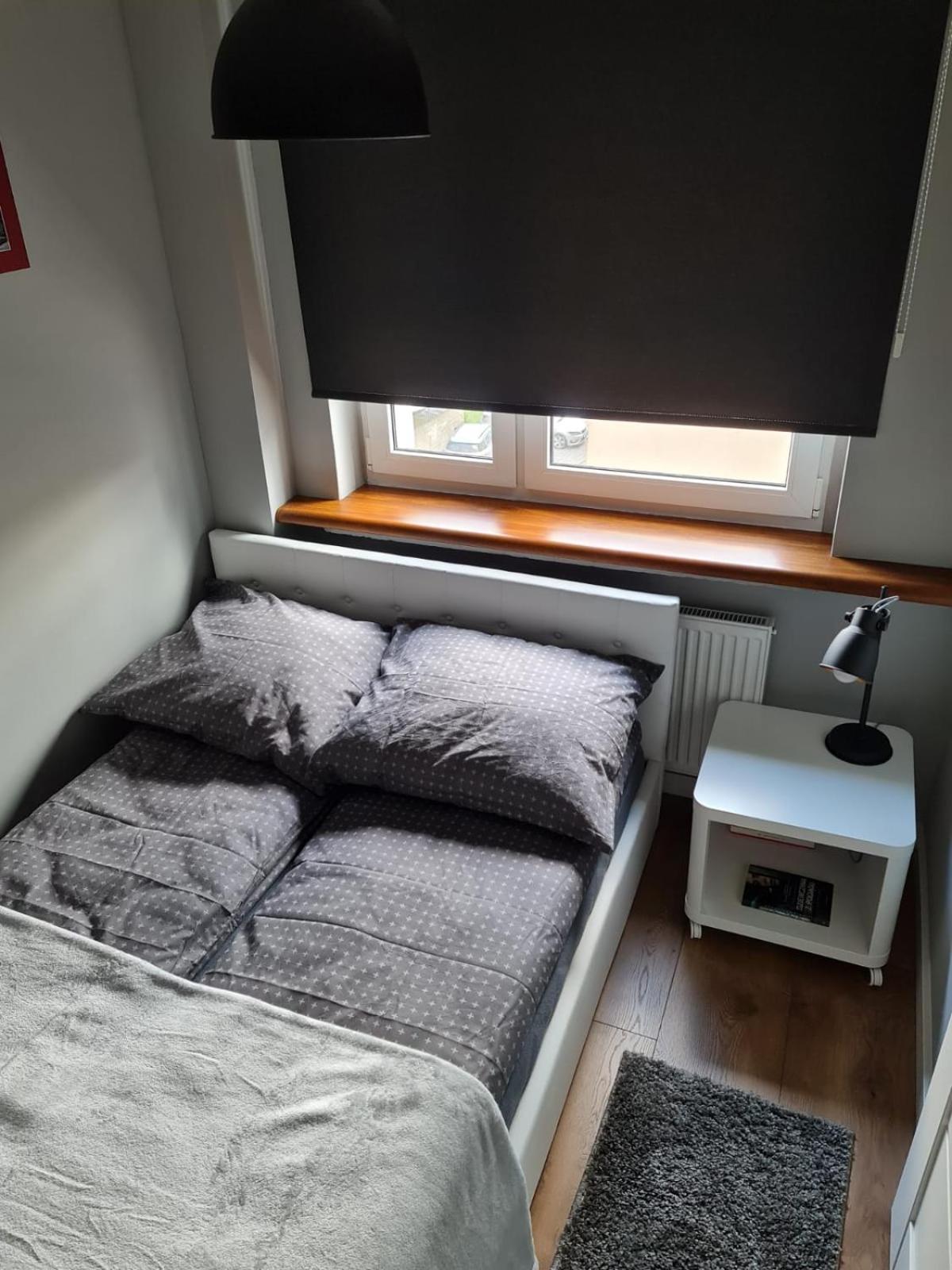 One-Bedroom Apartment - Photo 3