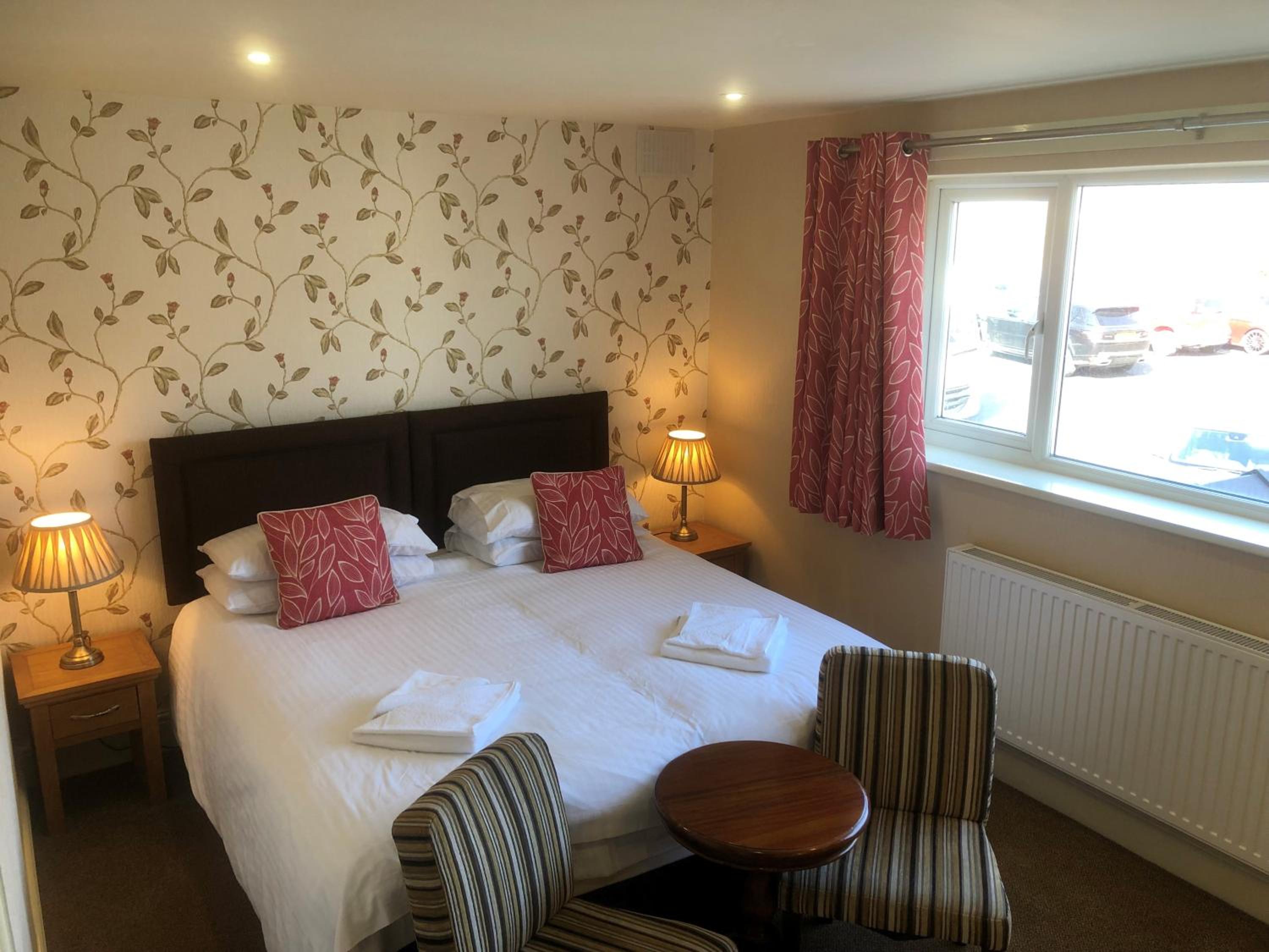Double or Twin Room with Mountain View photo 3