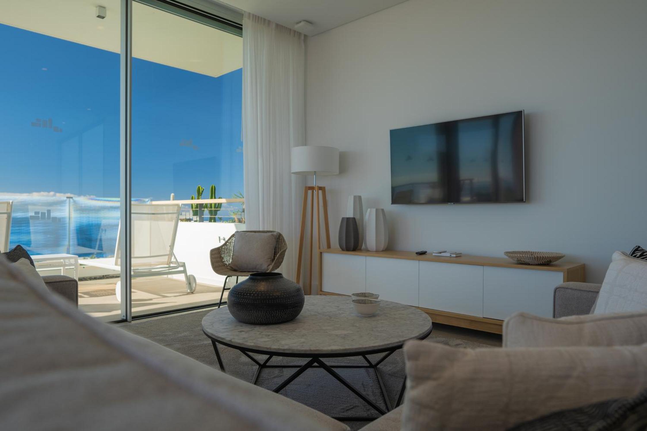 Three-Bedroom Suite with Sea View