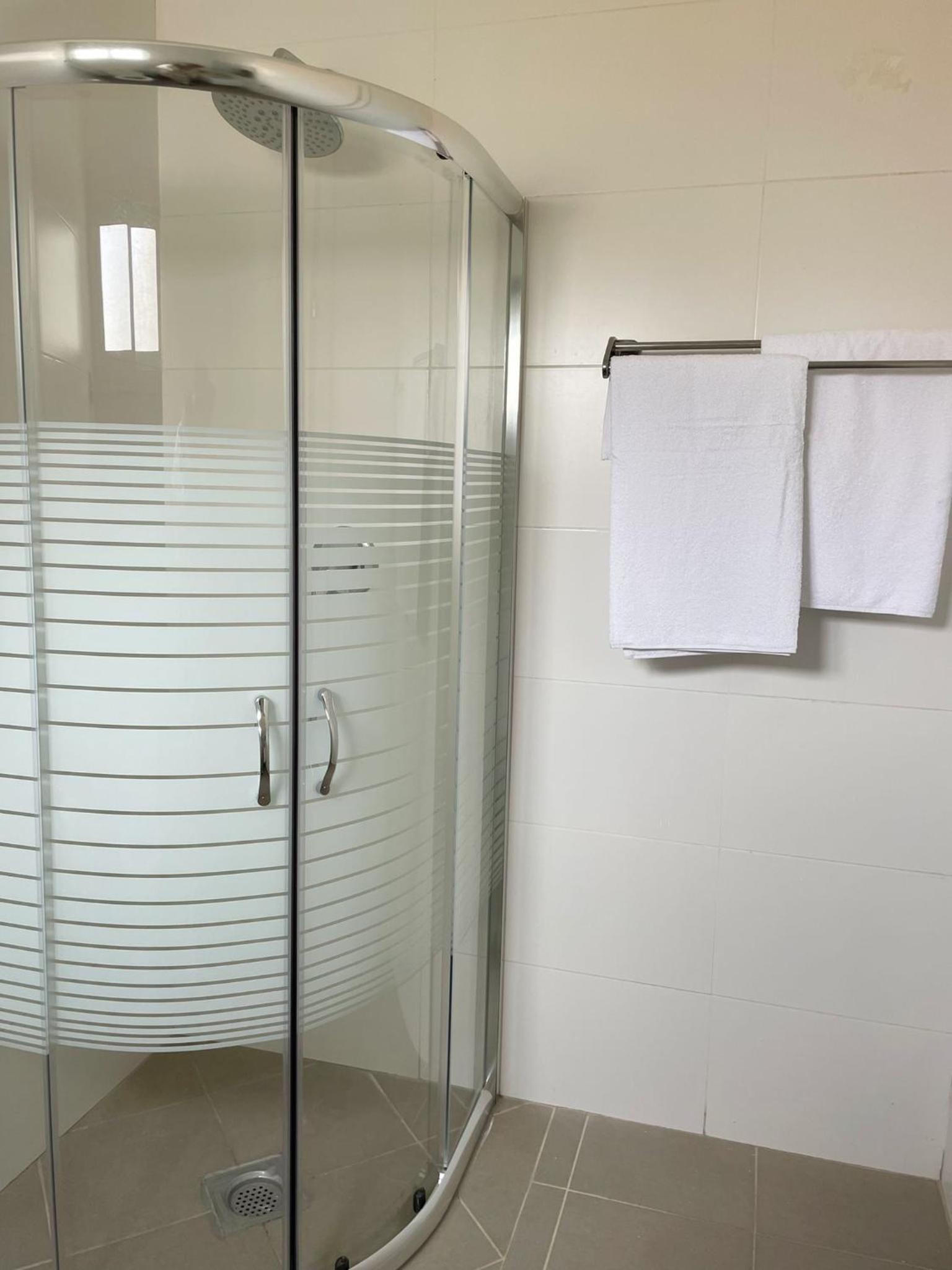 King Room with Spa Bath photo 2