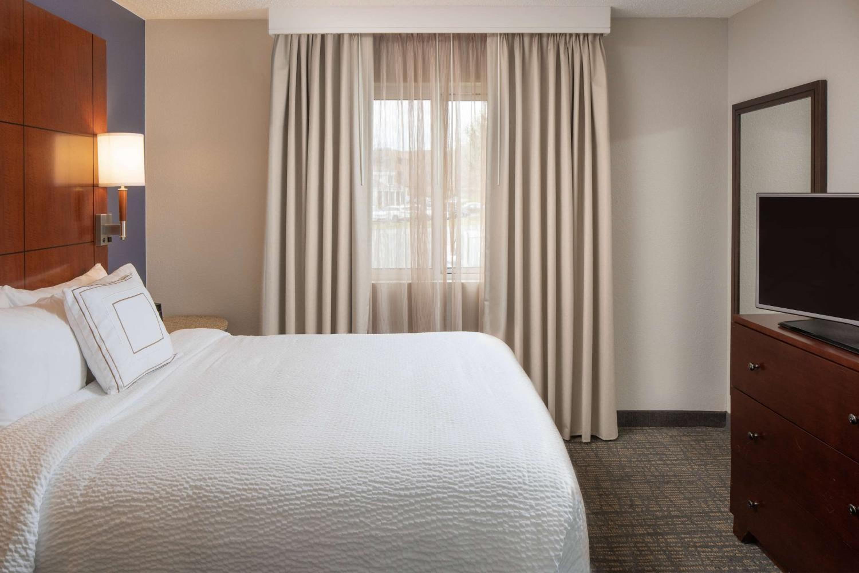 Two Bedroom Suite with Two Queen Beds - Photo 1