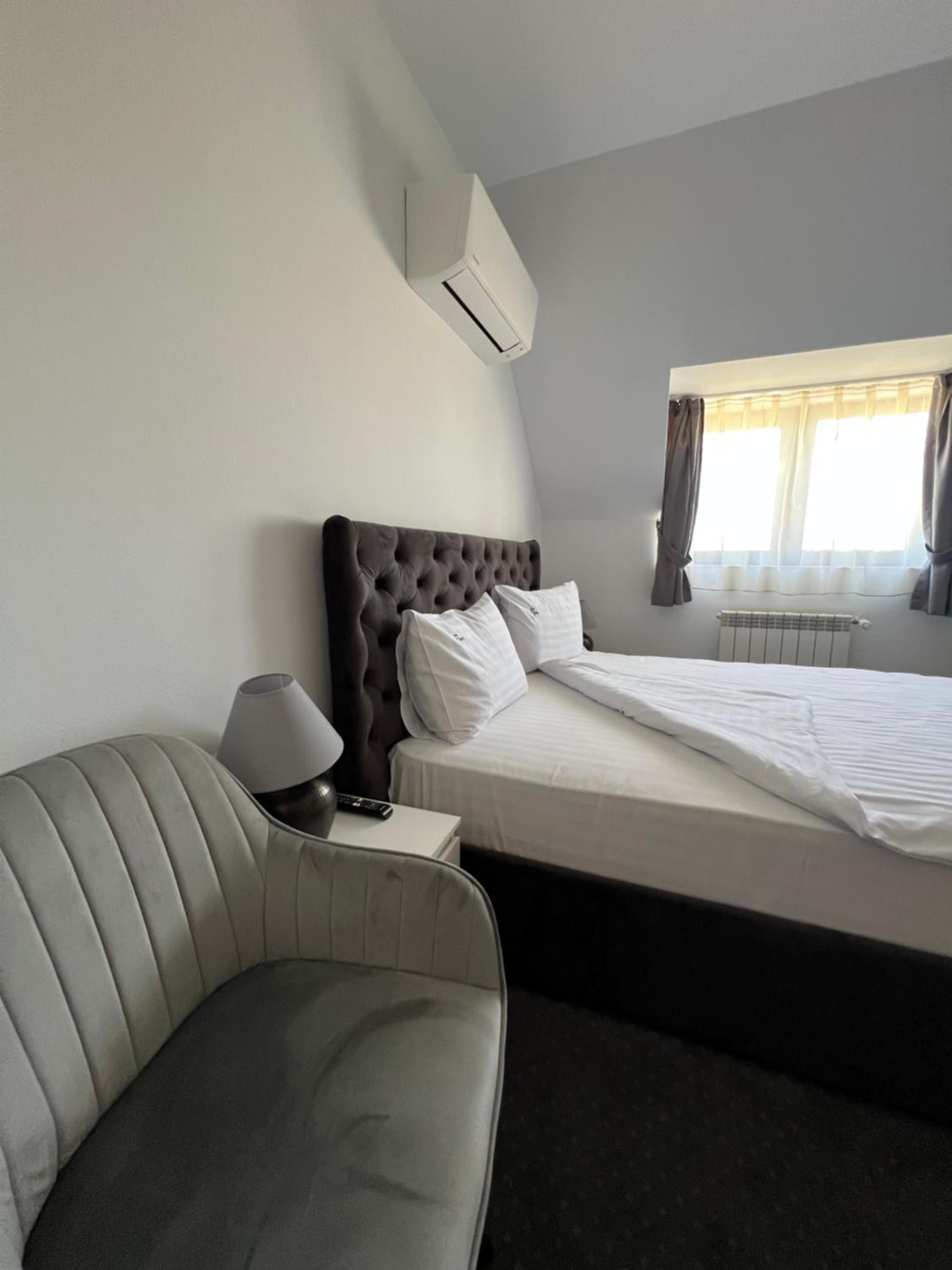 Superior Double Room - Photo 14