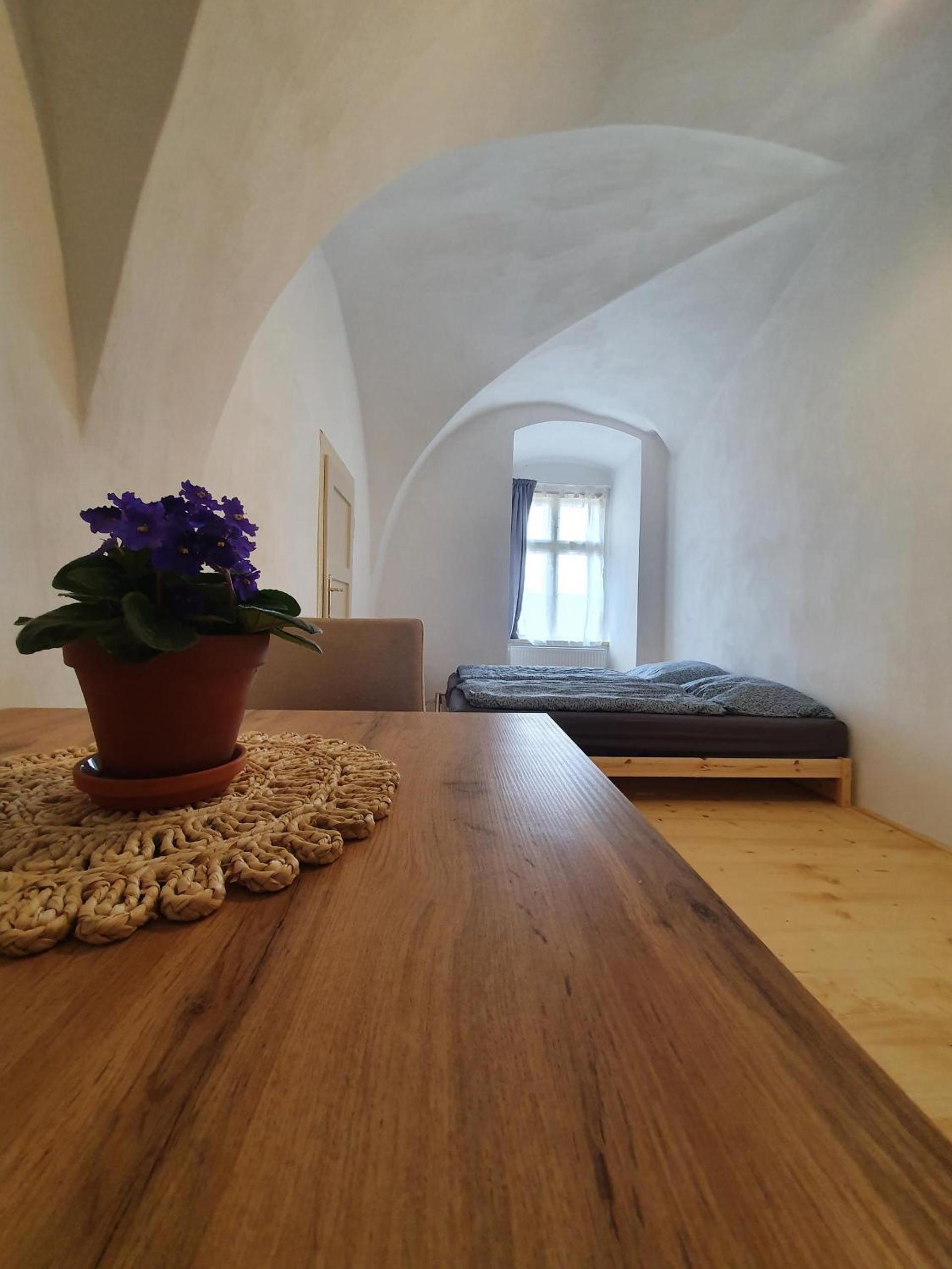 Small Double or Twin Room - Photo 1