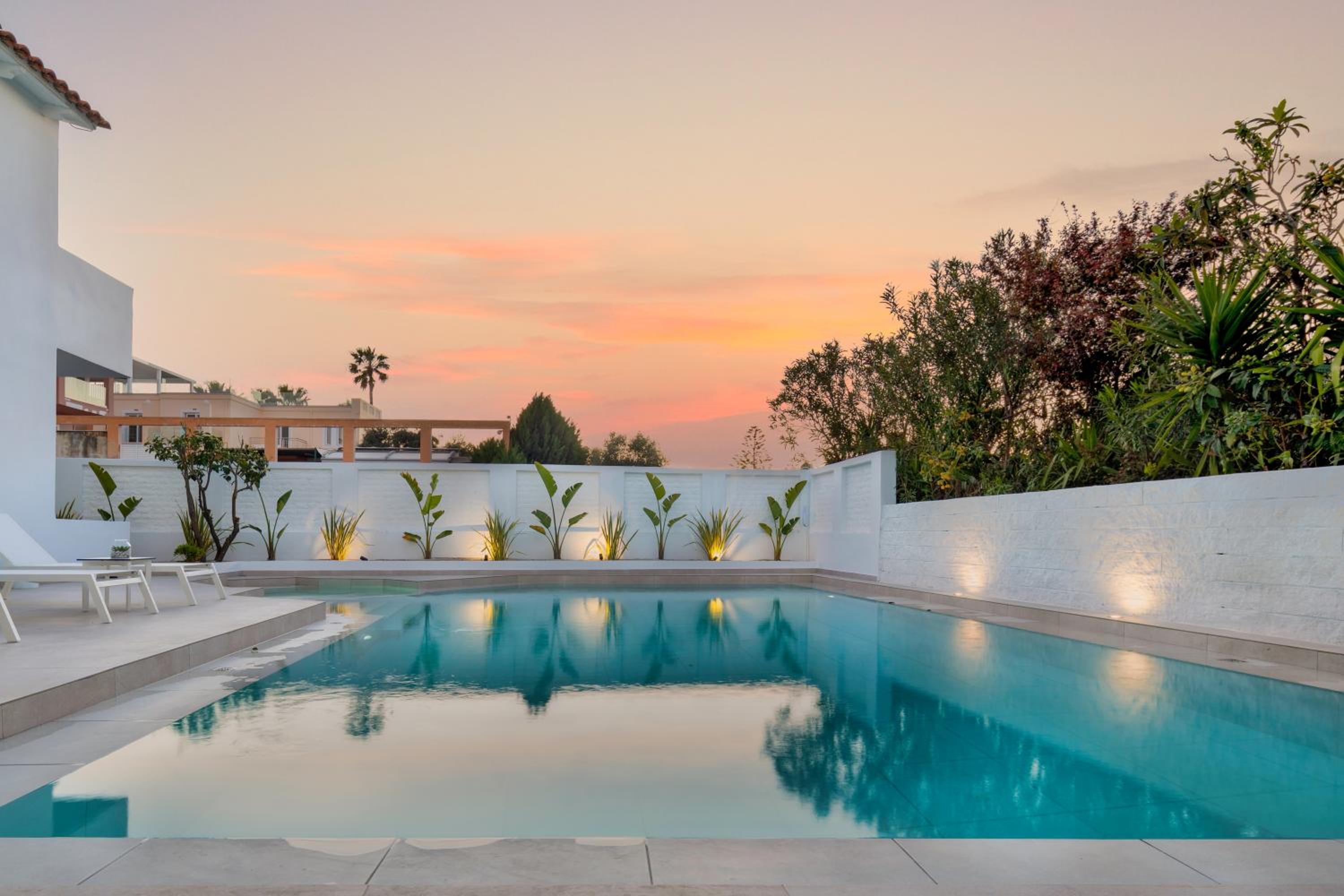Apartment with Pool View  - Photo 7