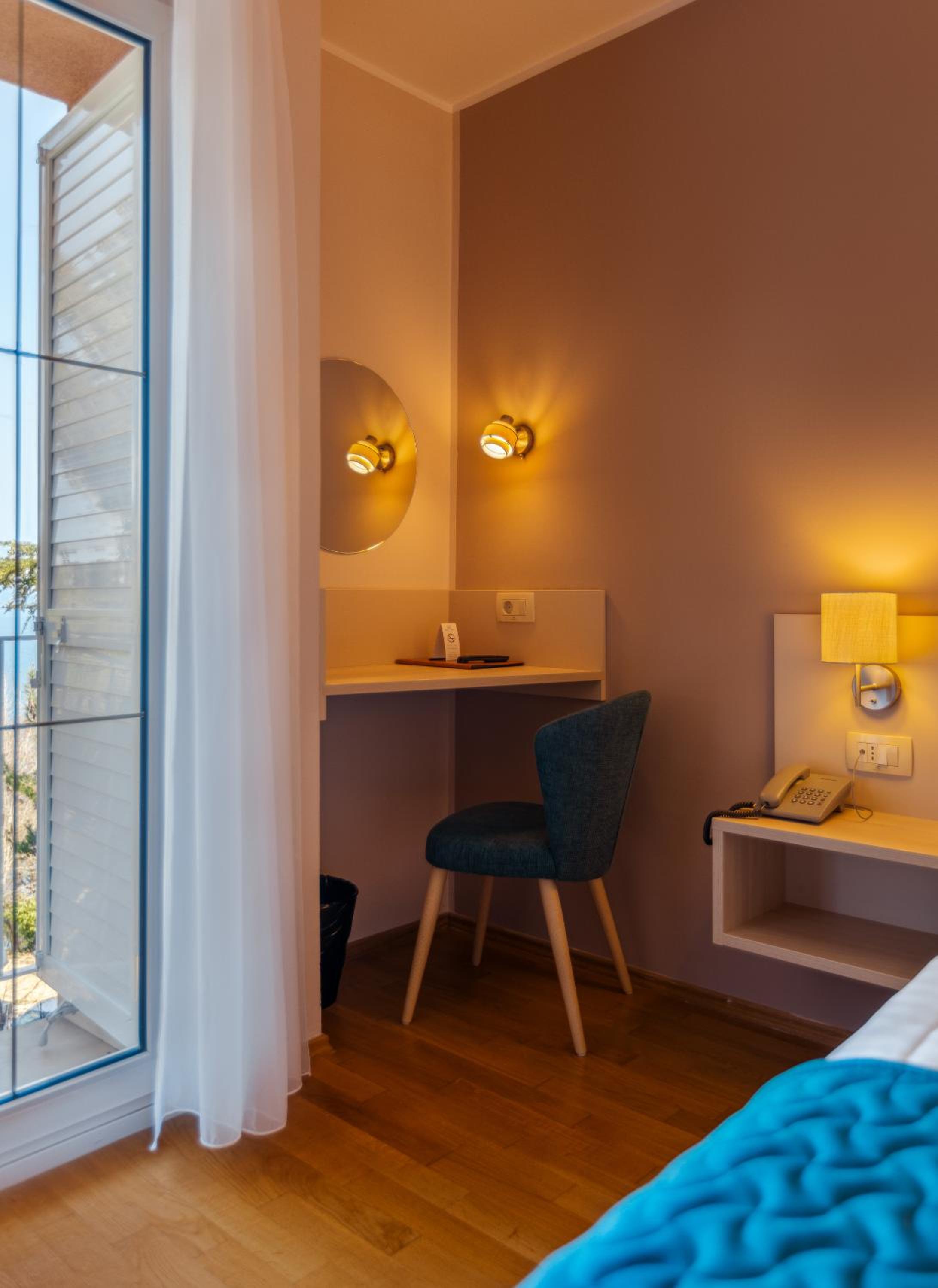 Standard Double or Twin Room with Balcony (2 Adults) - Photo 3