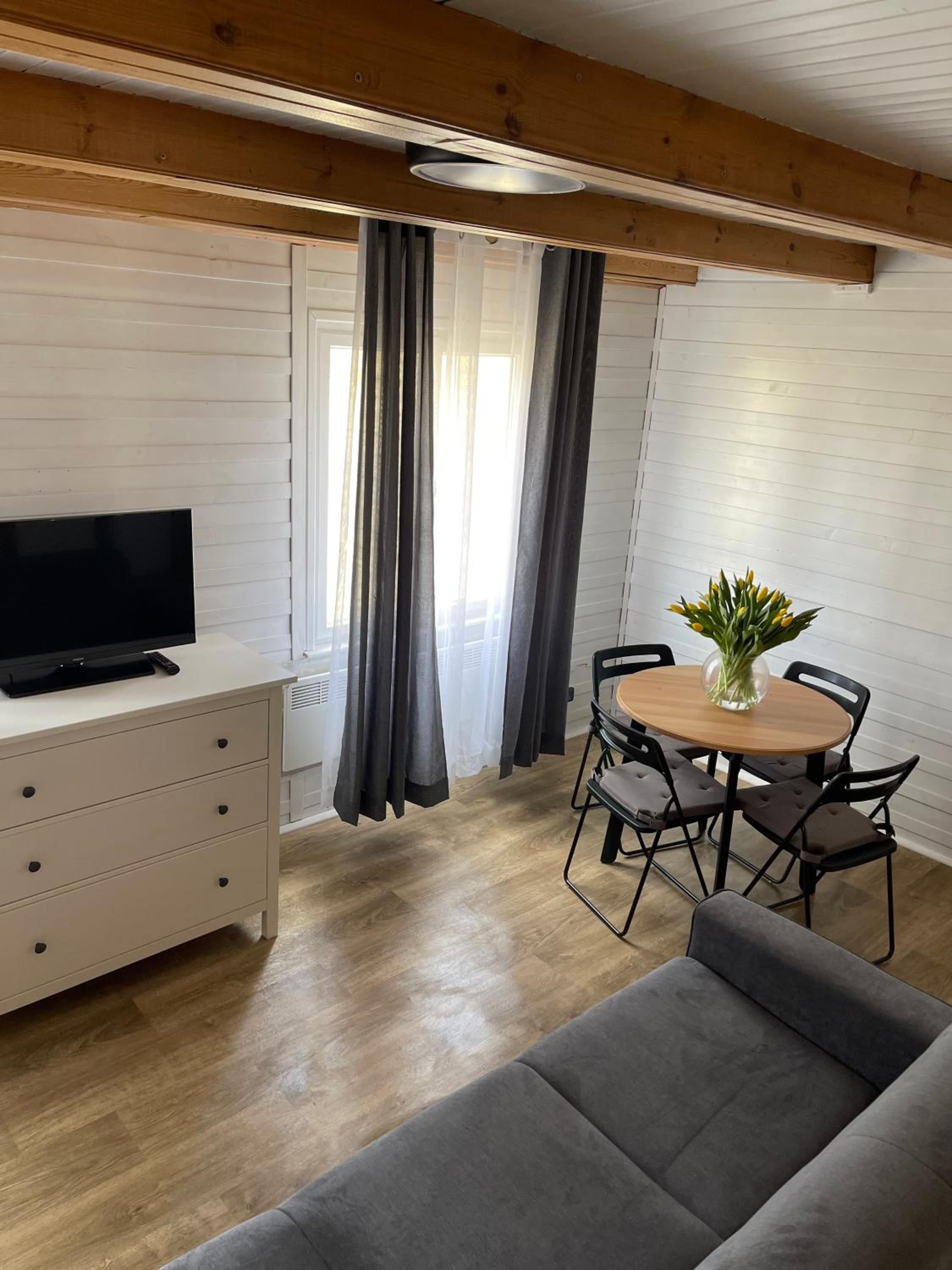 Family Bungalow - Photo 3