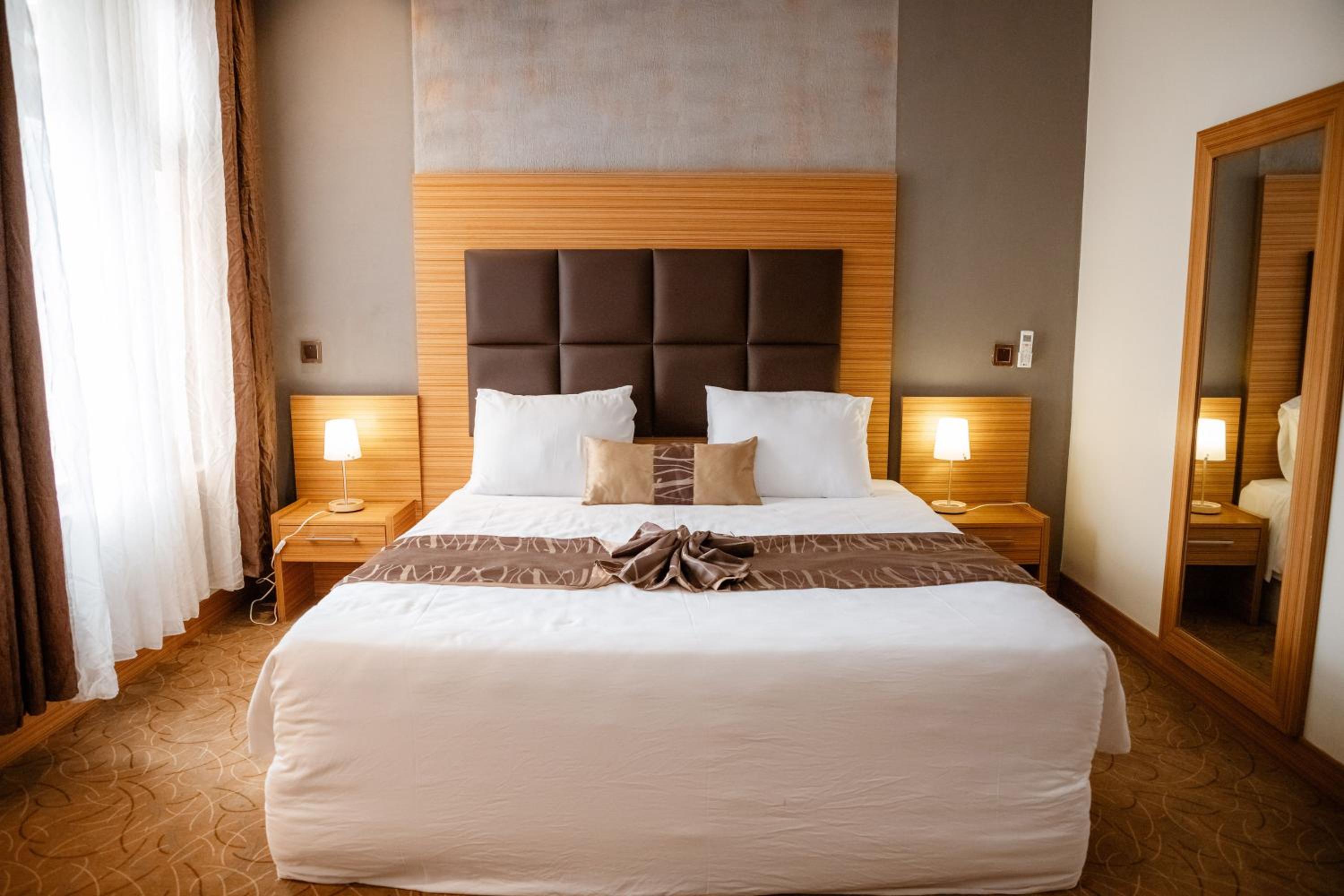 Executive Suite photo 3