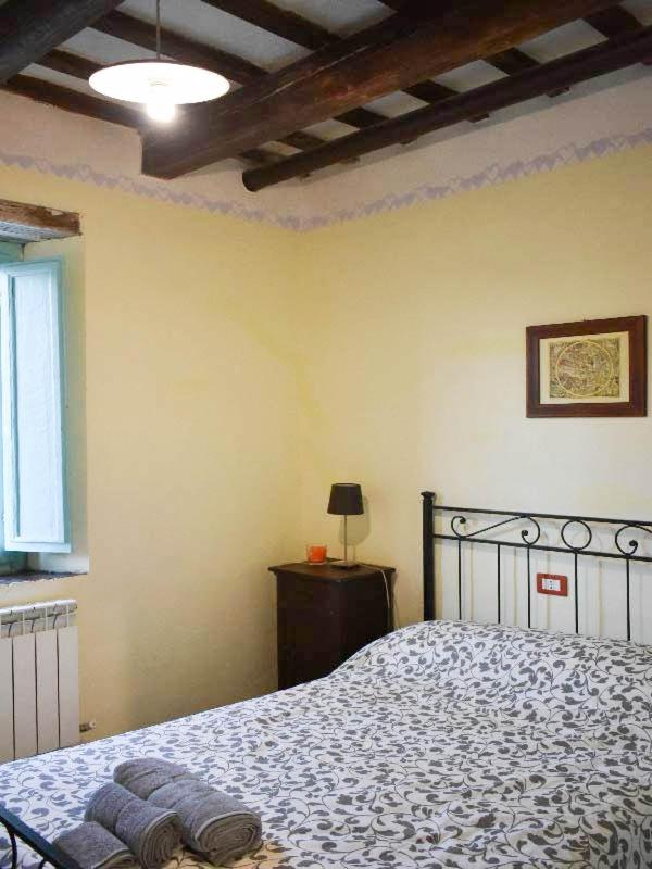 Small Single Room photo 2