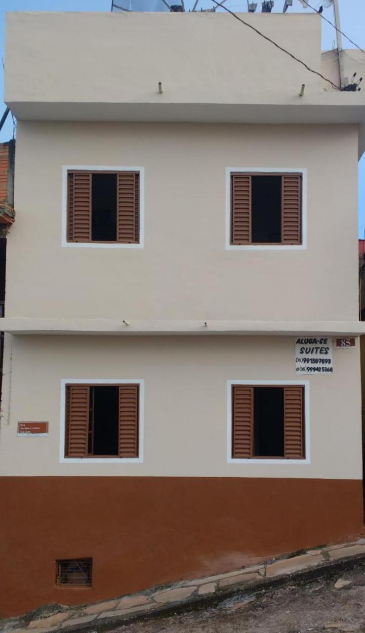 Three-Bedroom House photo 2