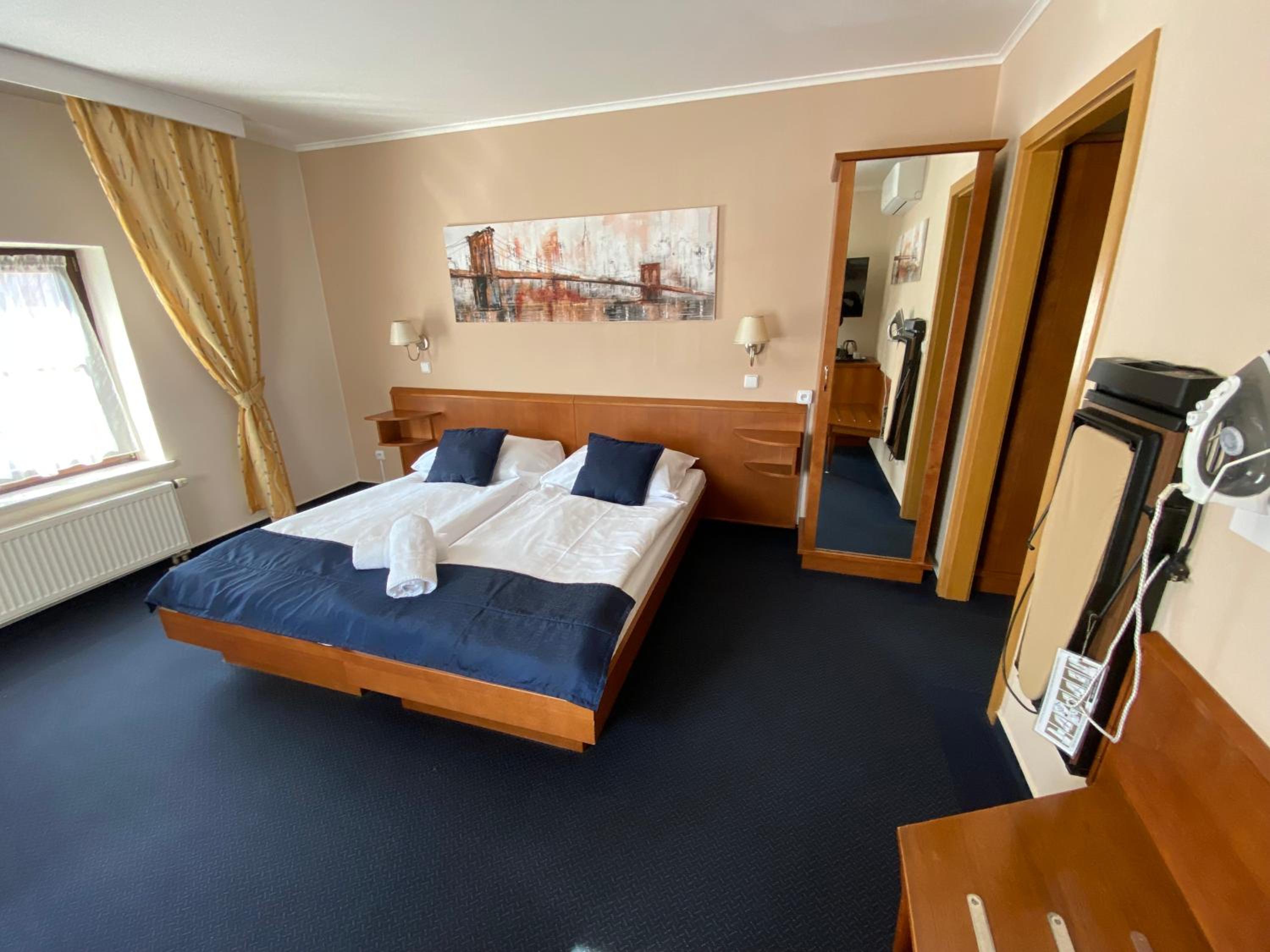 Deluxe Double Room with Castle View - Photo 1