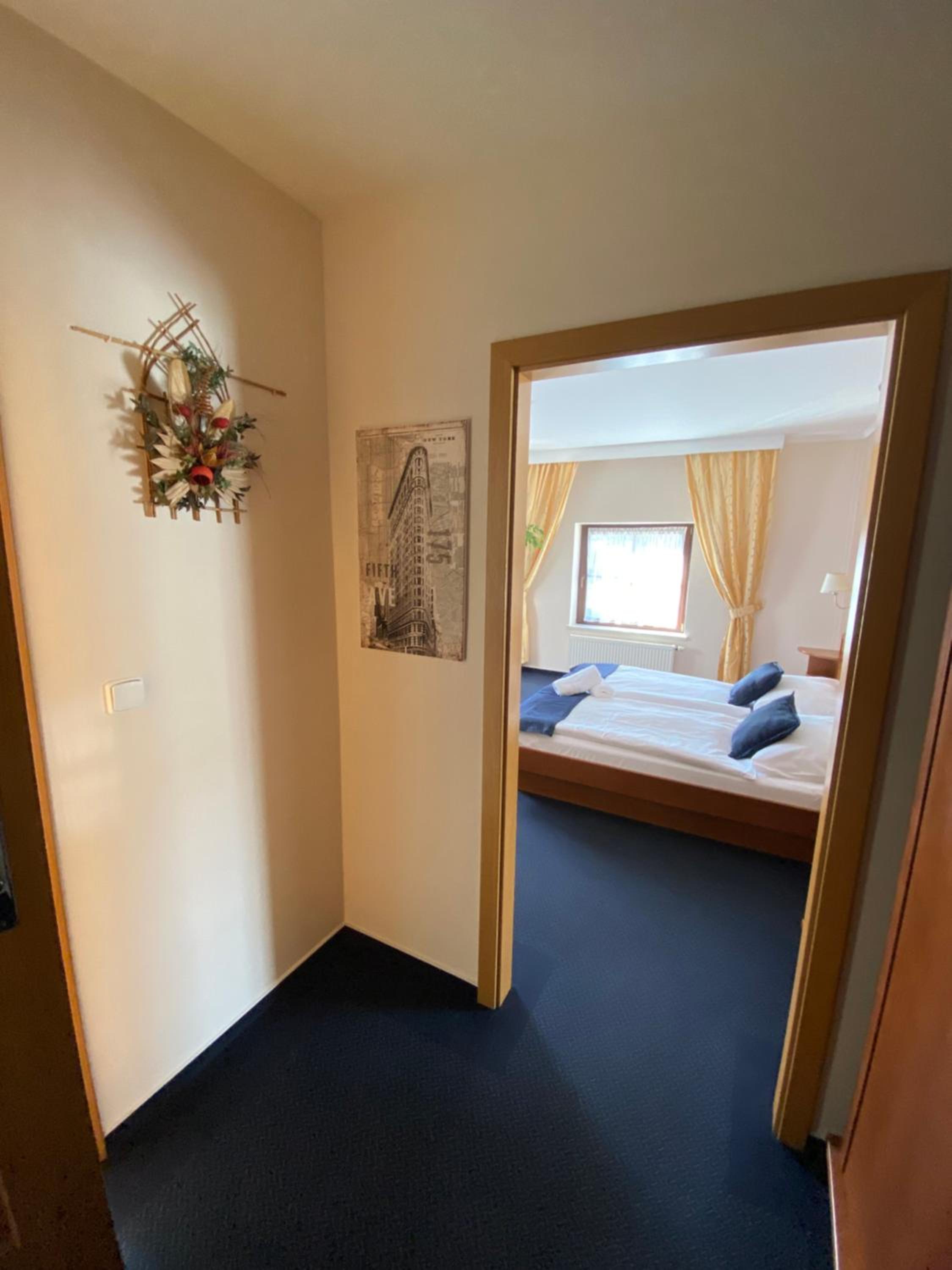 Deluxe Double Room with Castle View - Photo 6