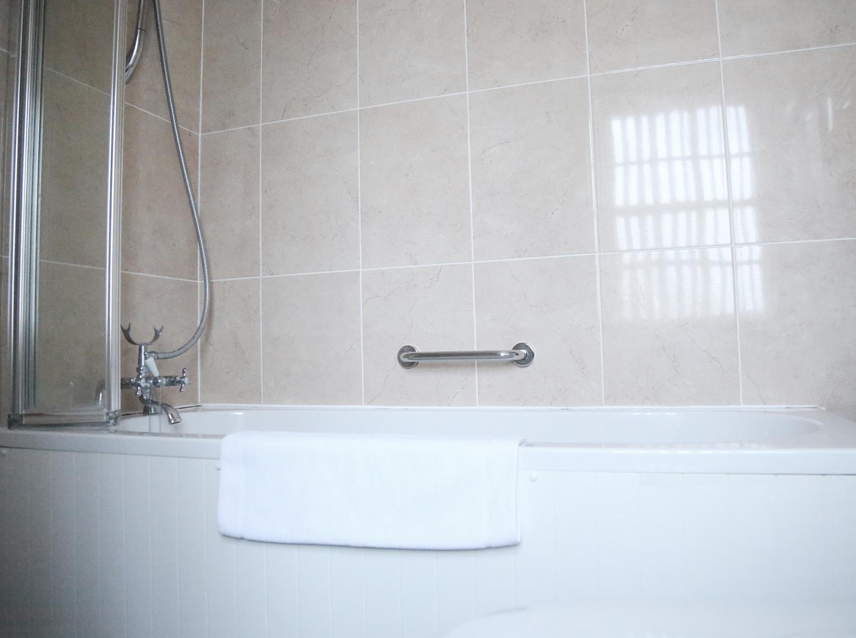 Double Room with Private Bathroom photo 2