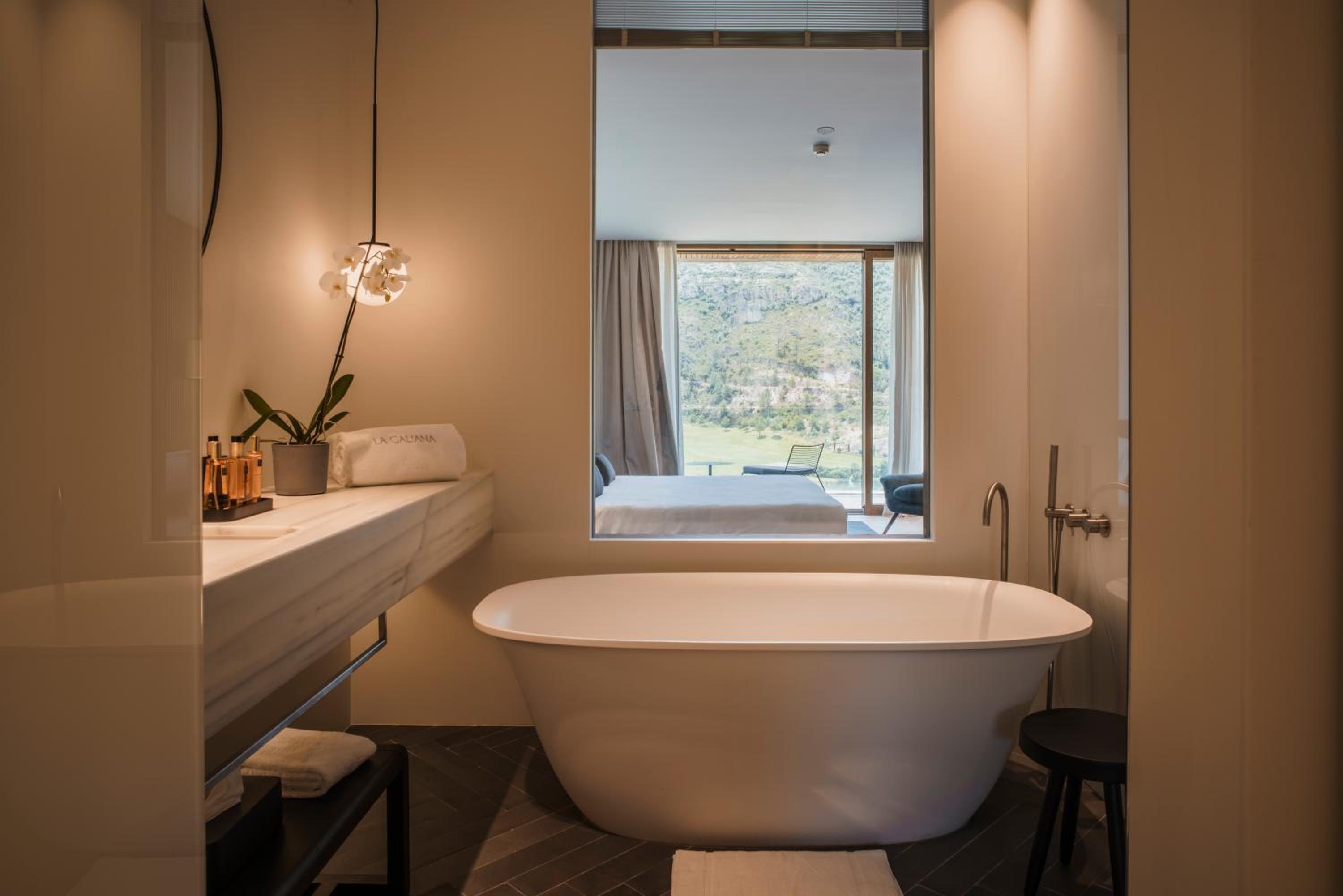 Deluxe Double or Zweibettzimmer
