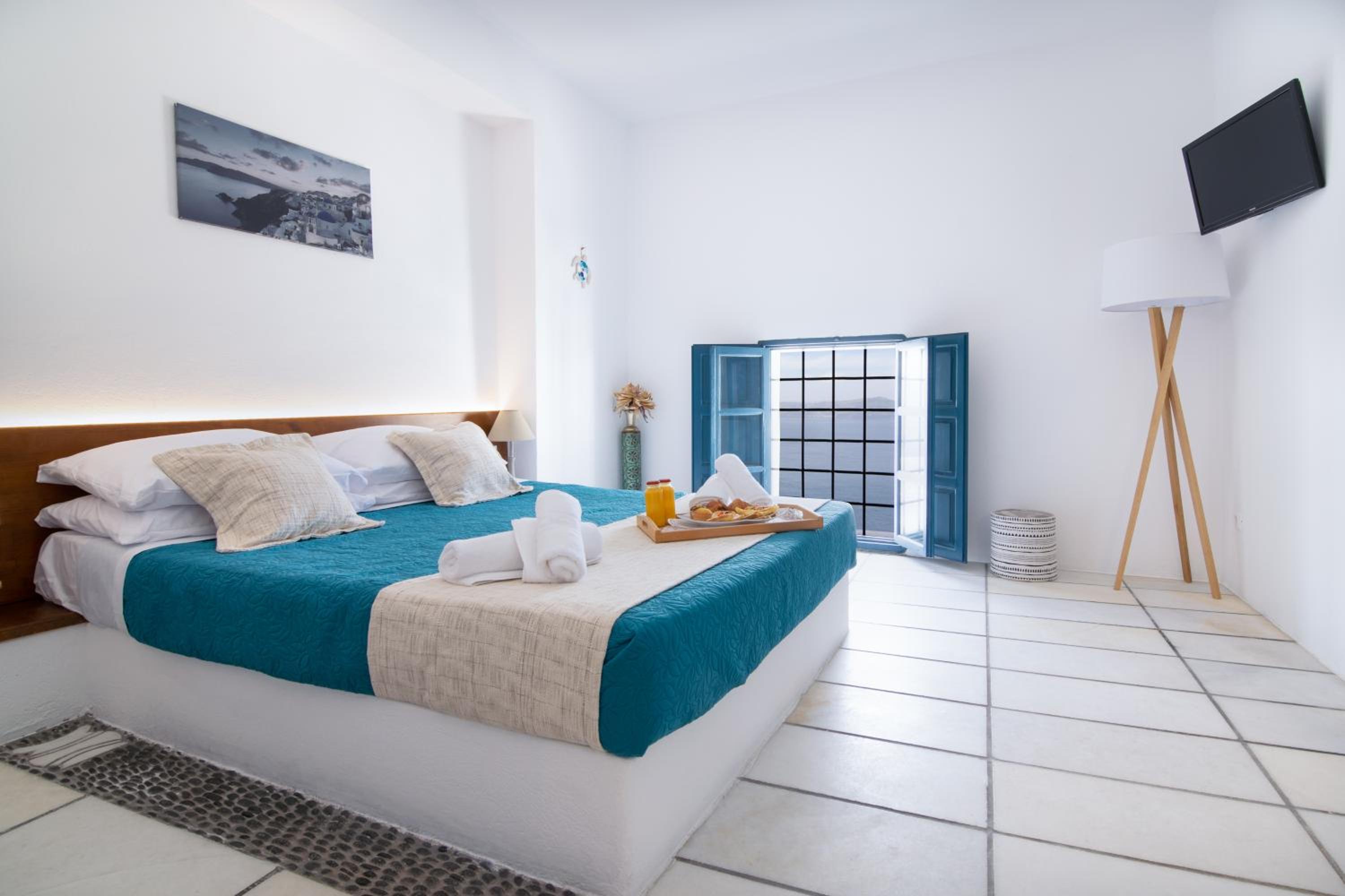 Deluxe Double Room with Balcony and Sea View