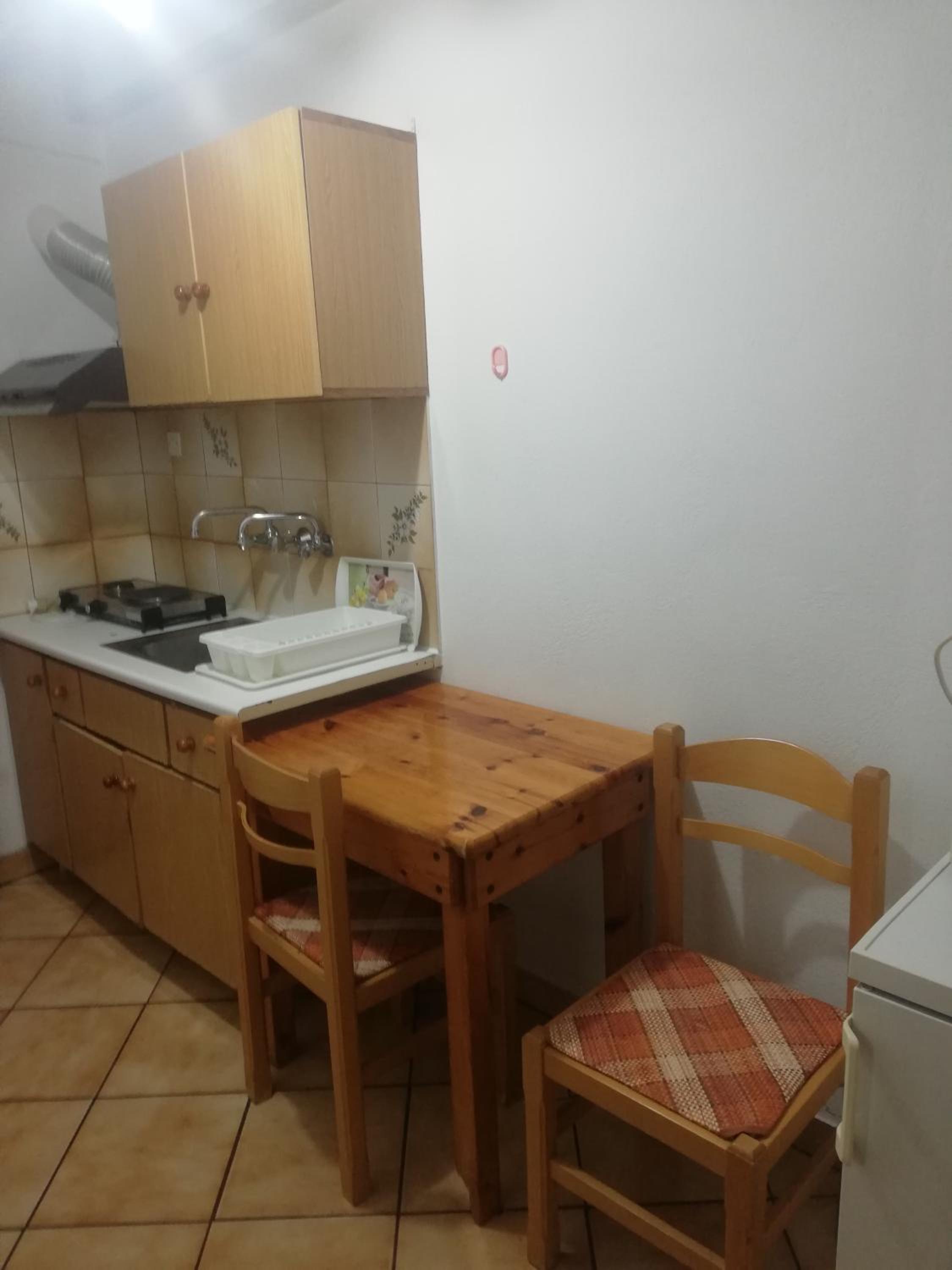One-Bedroom Apartment - Photo 10