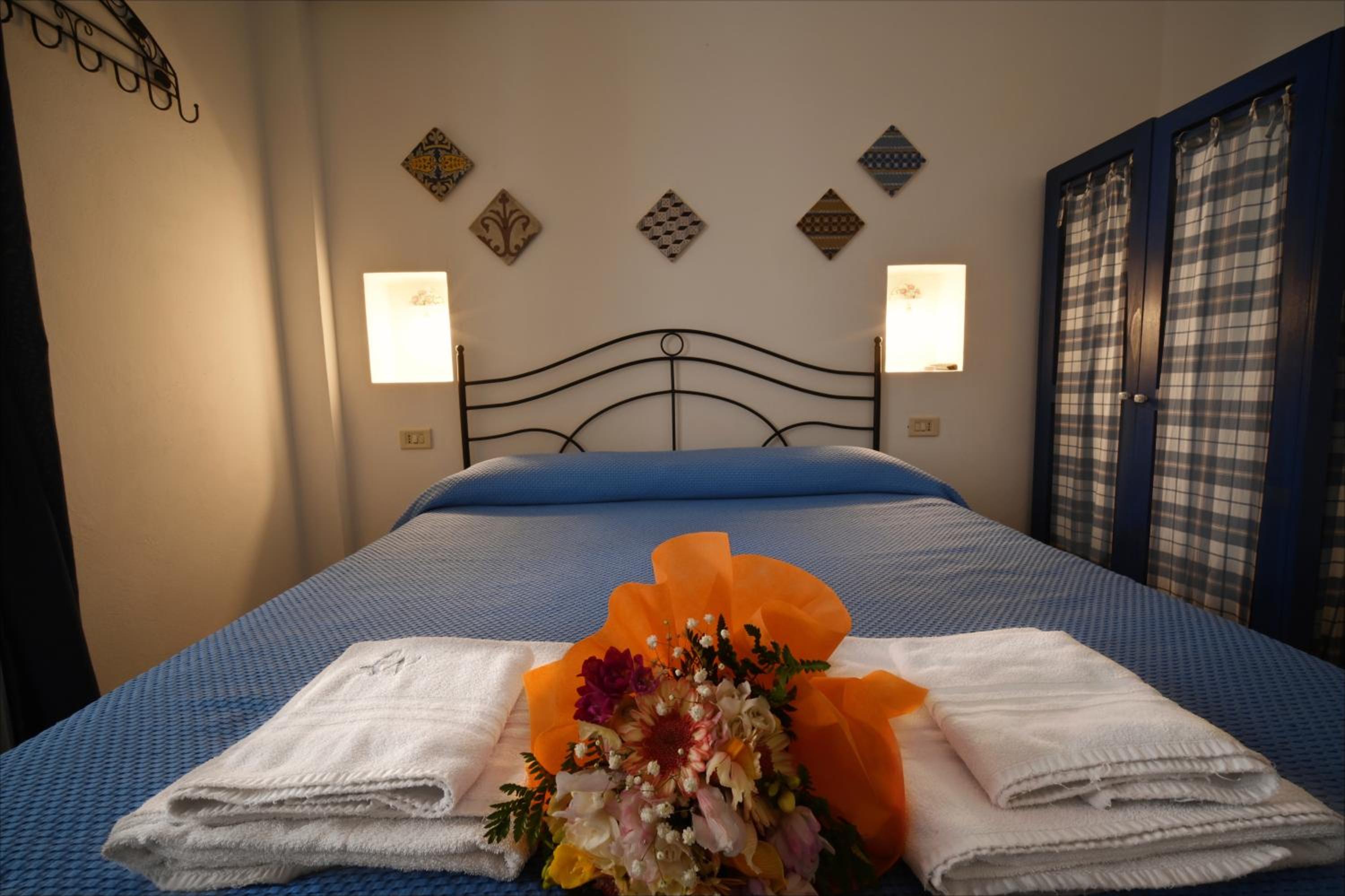 Standard Studio (2 Adults)