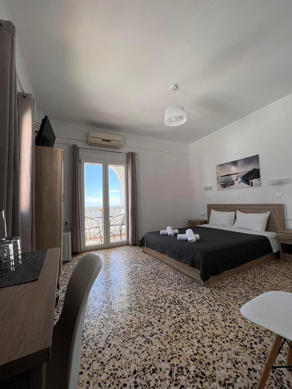 Double Room with Balcony and Sea View