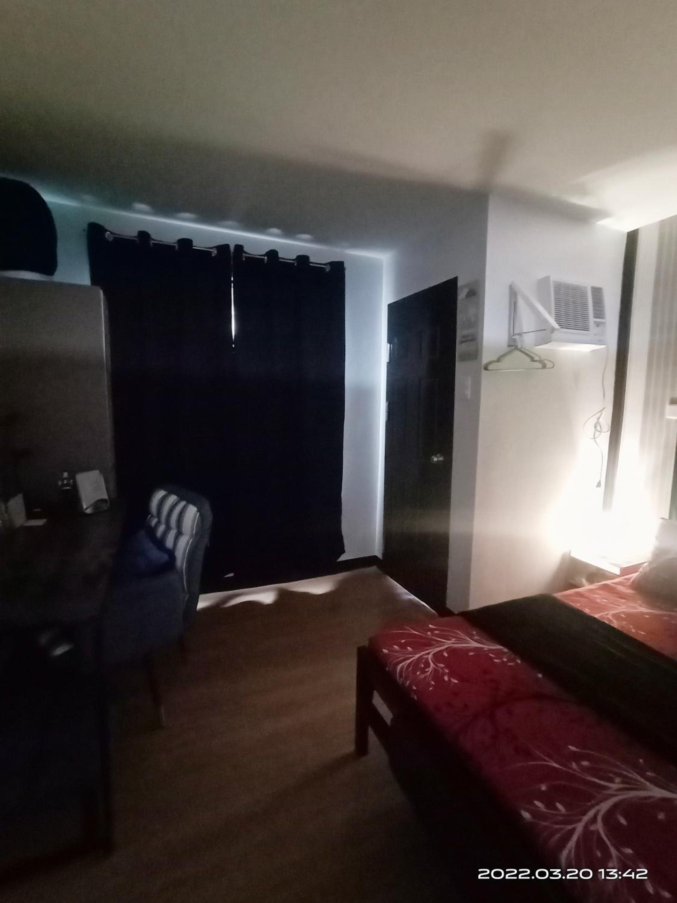 One-Bedroom Apartment - Photo 3