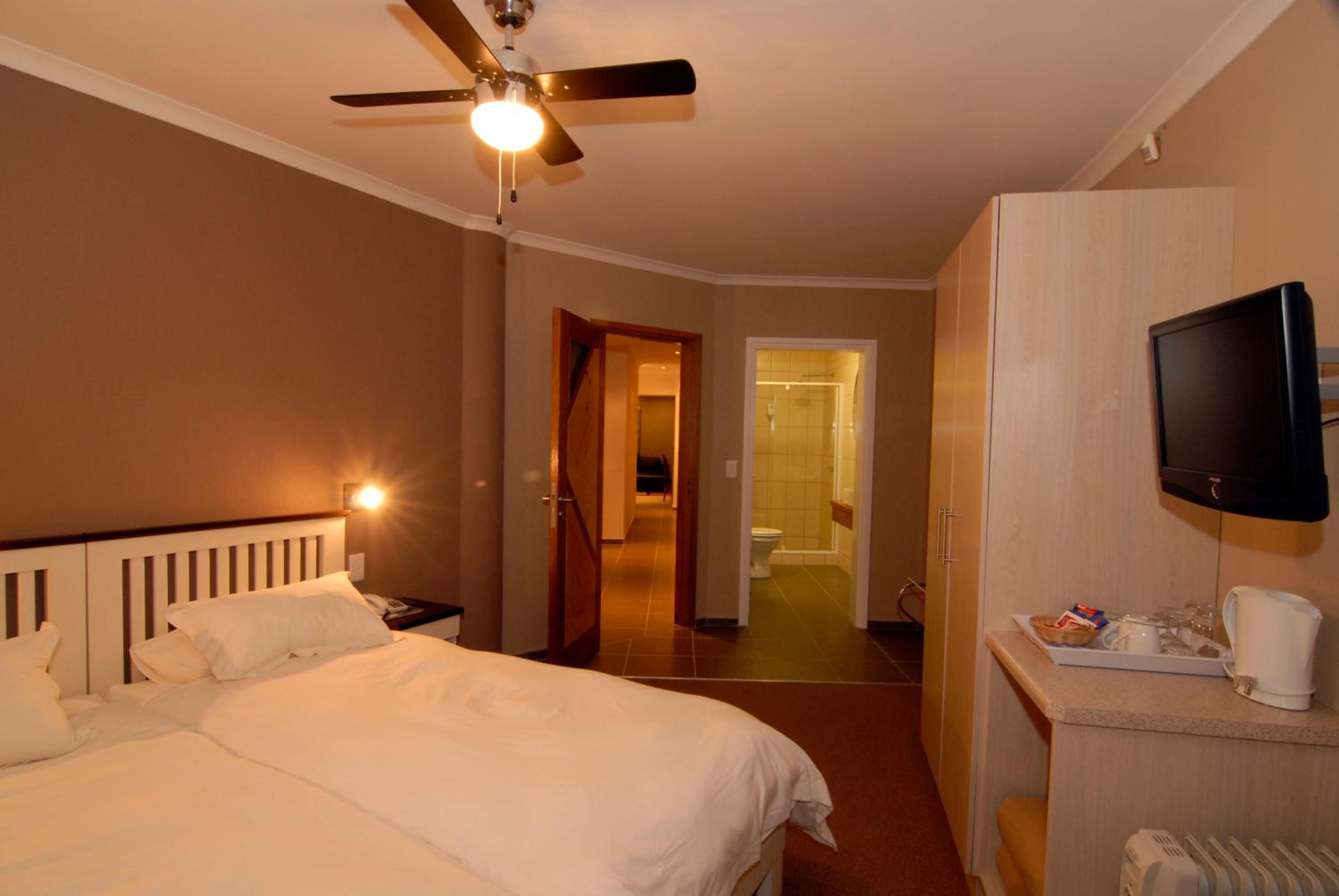 Standard Double Room photo 3