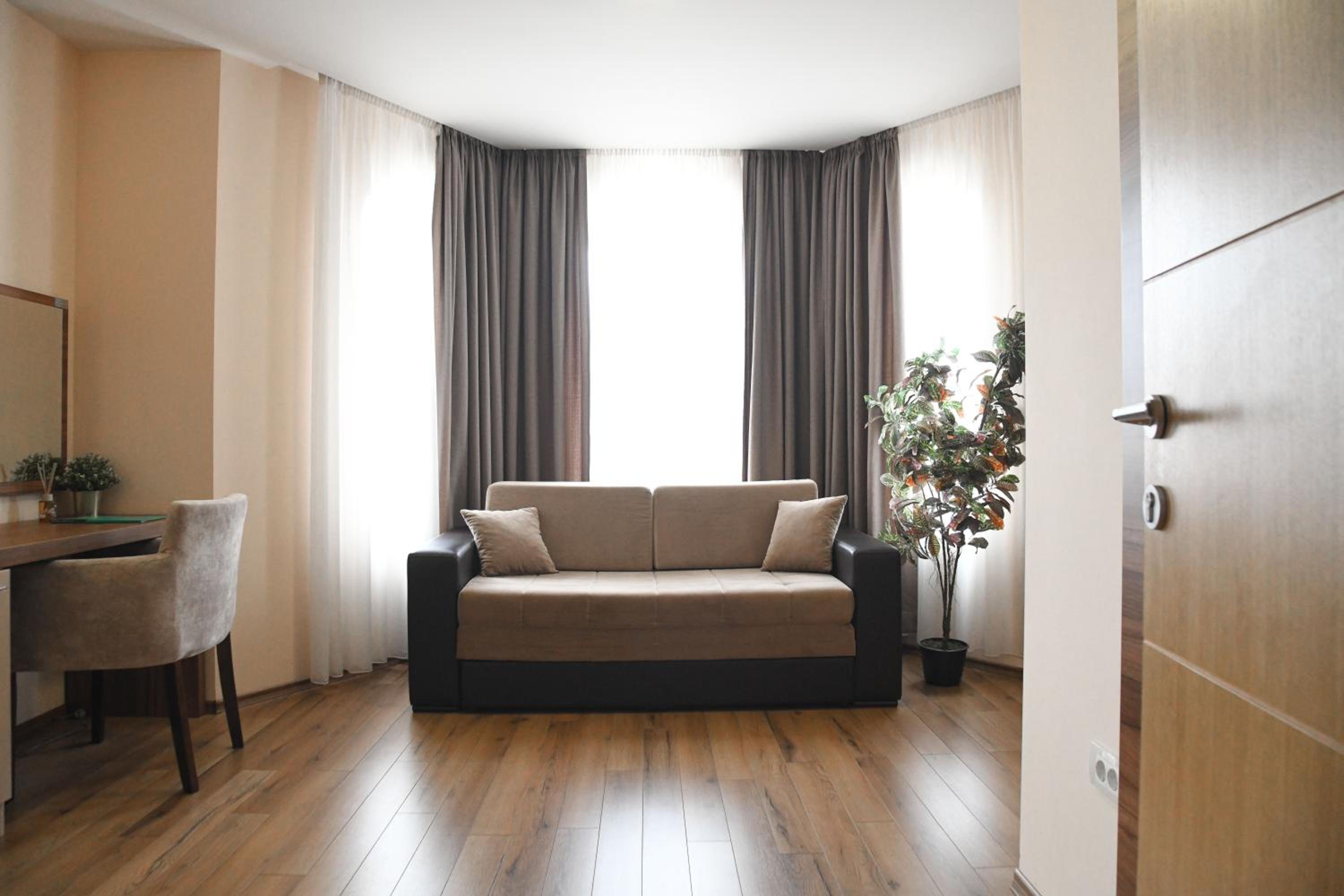 Deluxe Double Room with Extra Bed