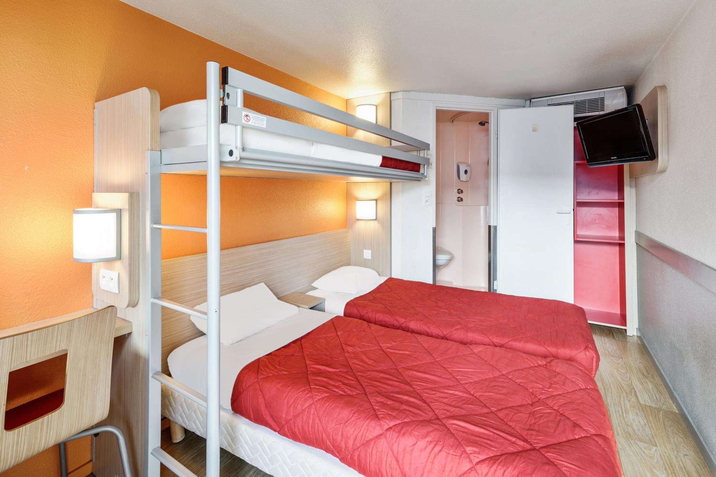Triple Room - Photo 1