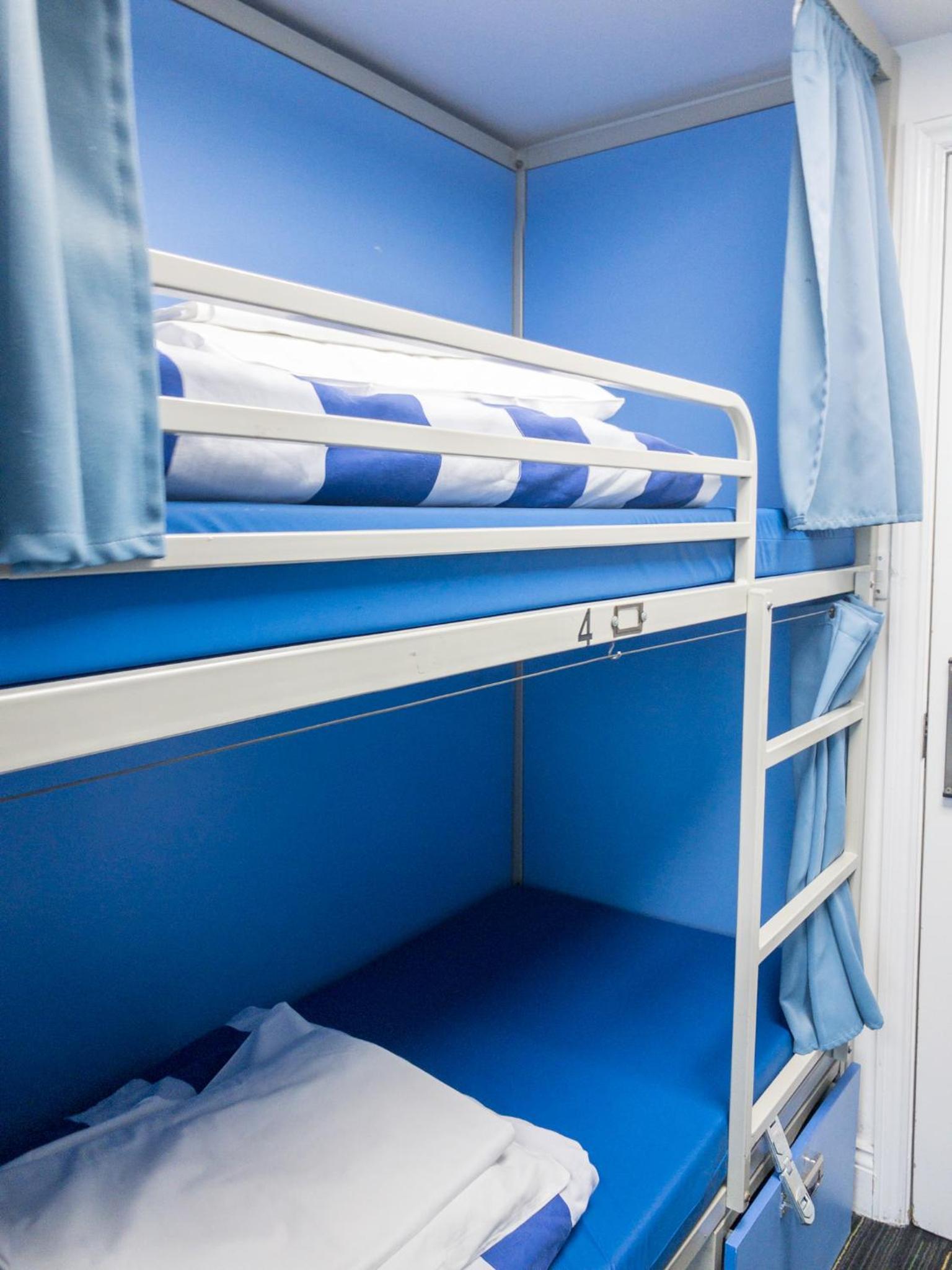 Single Bed in 4-Bed Mixed Dormitory Room (18-45 Years) photo 1