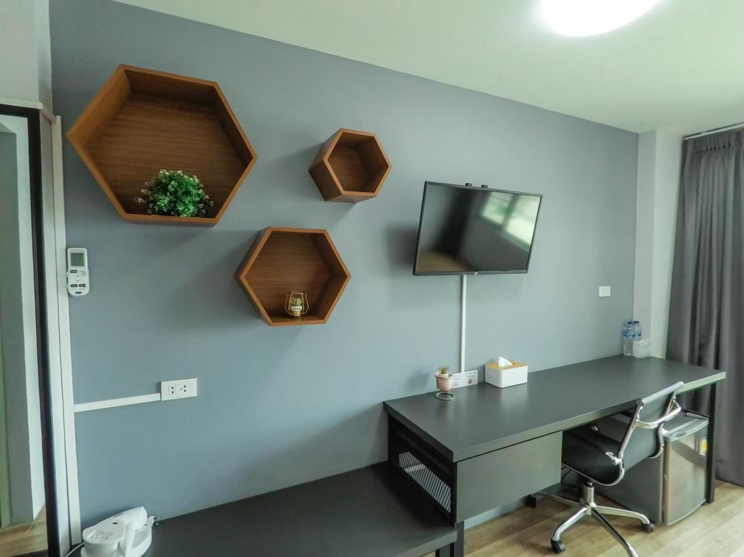 Standard King Room