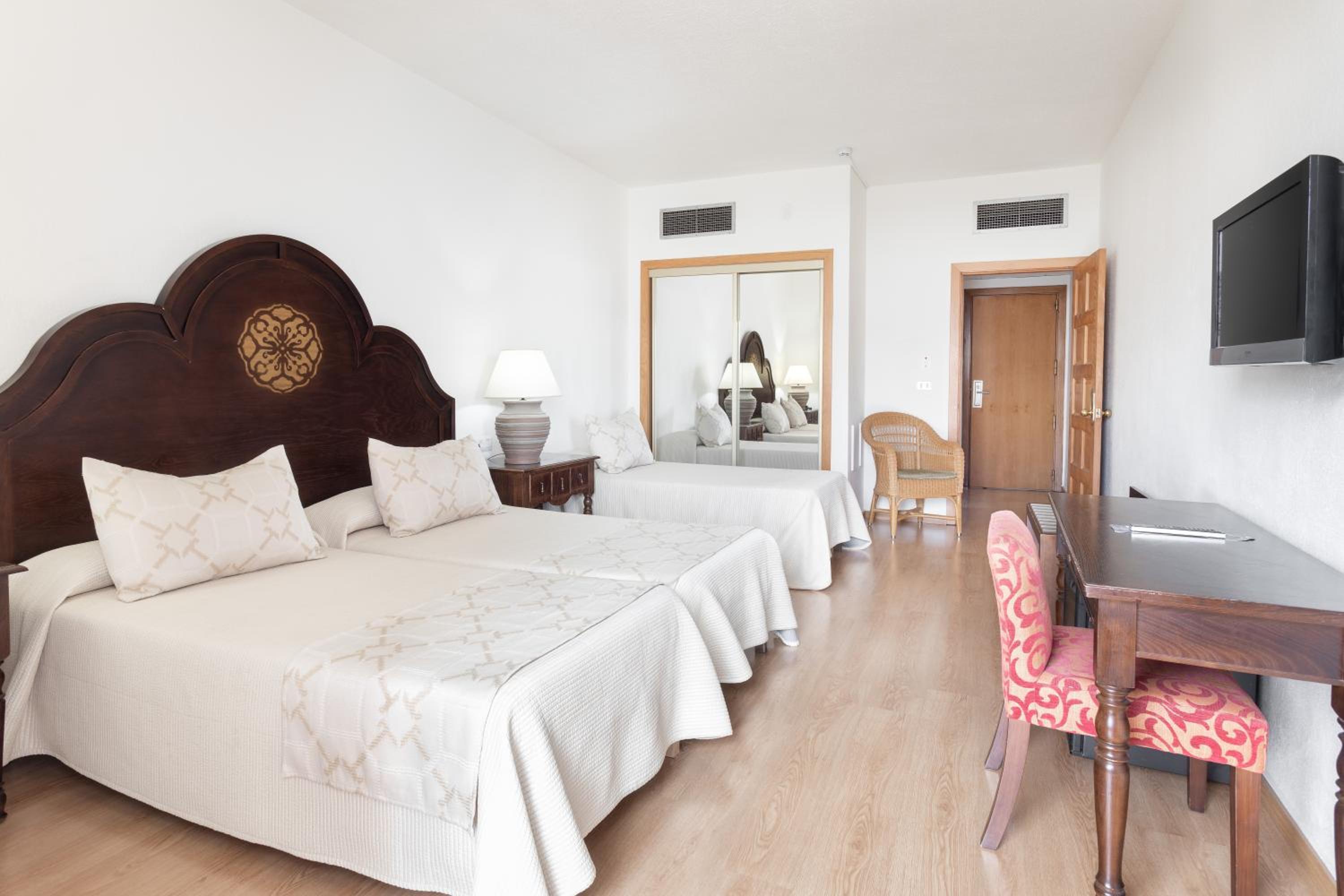 Habitación Doble con Cama Supletoria