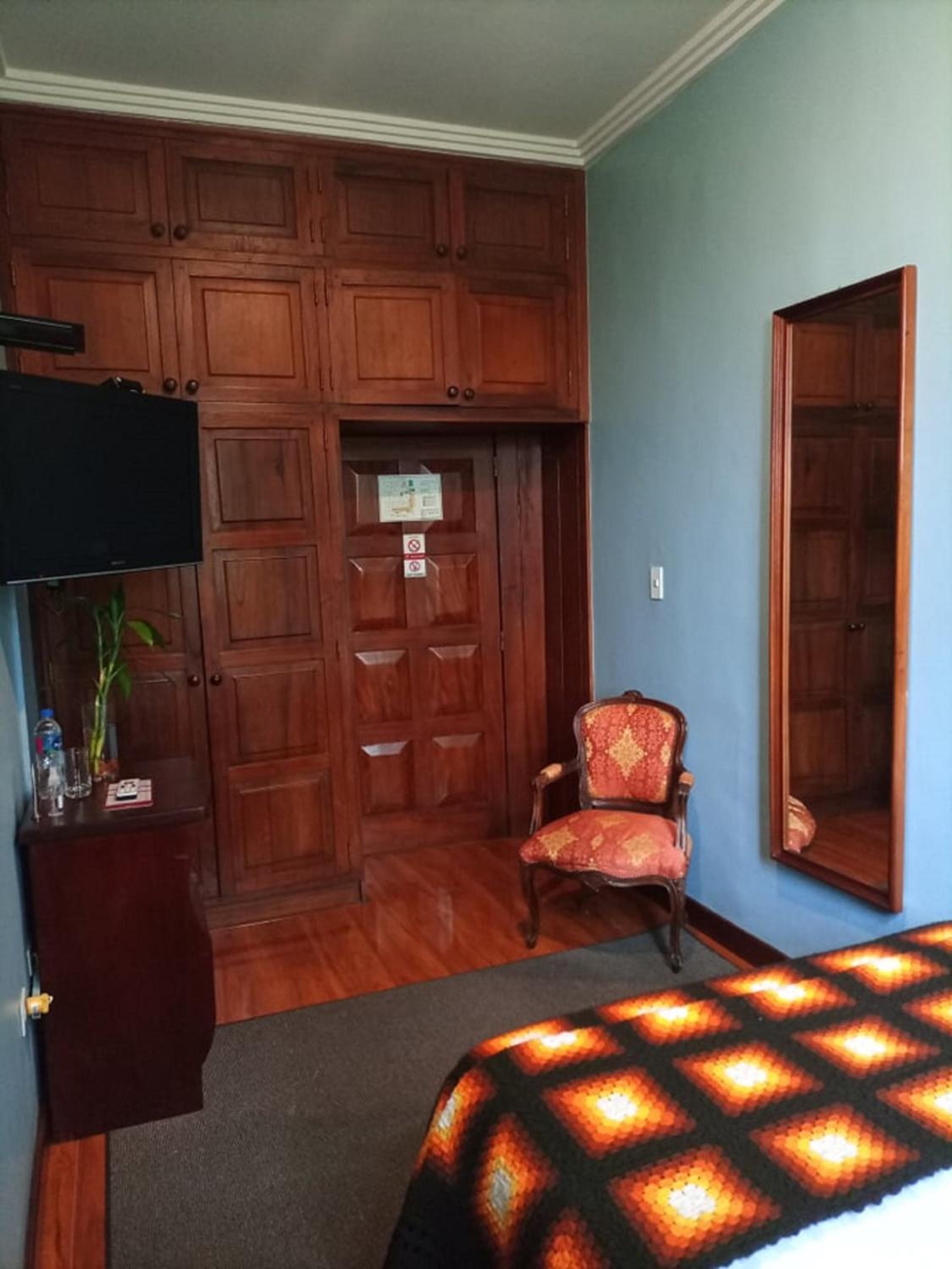 Single Room photo 3