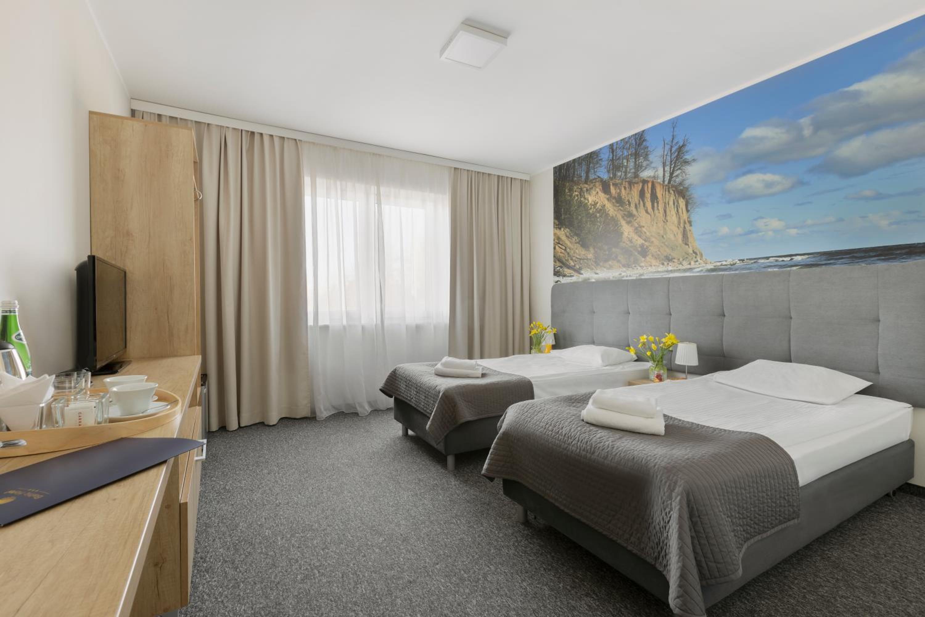 Standard Double or Twin Room photo 2