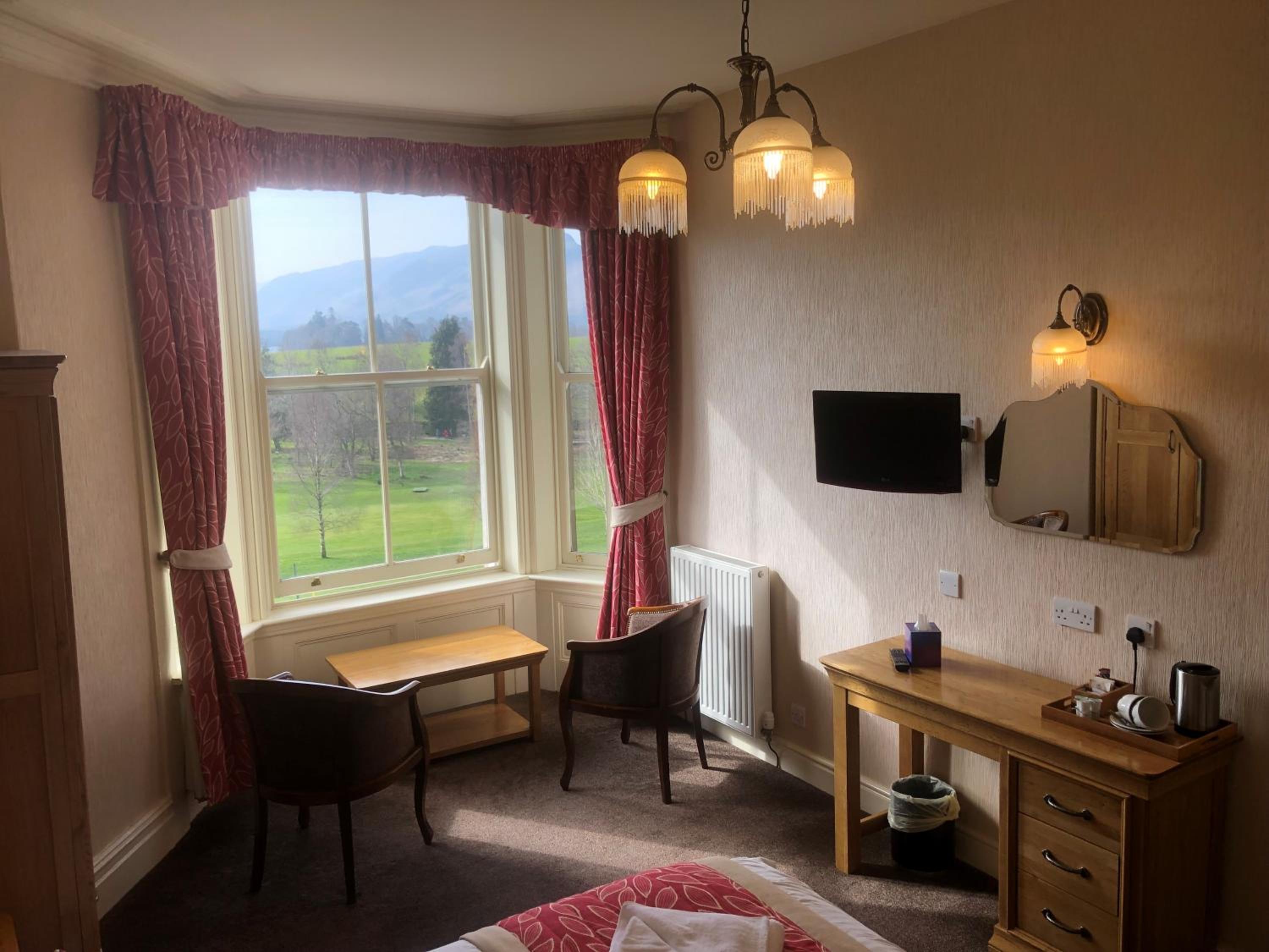 Superior Double or Twin Room with Mountain View photo 2