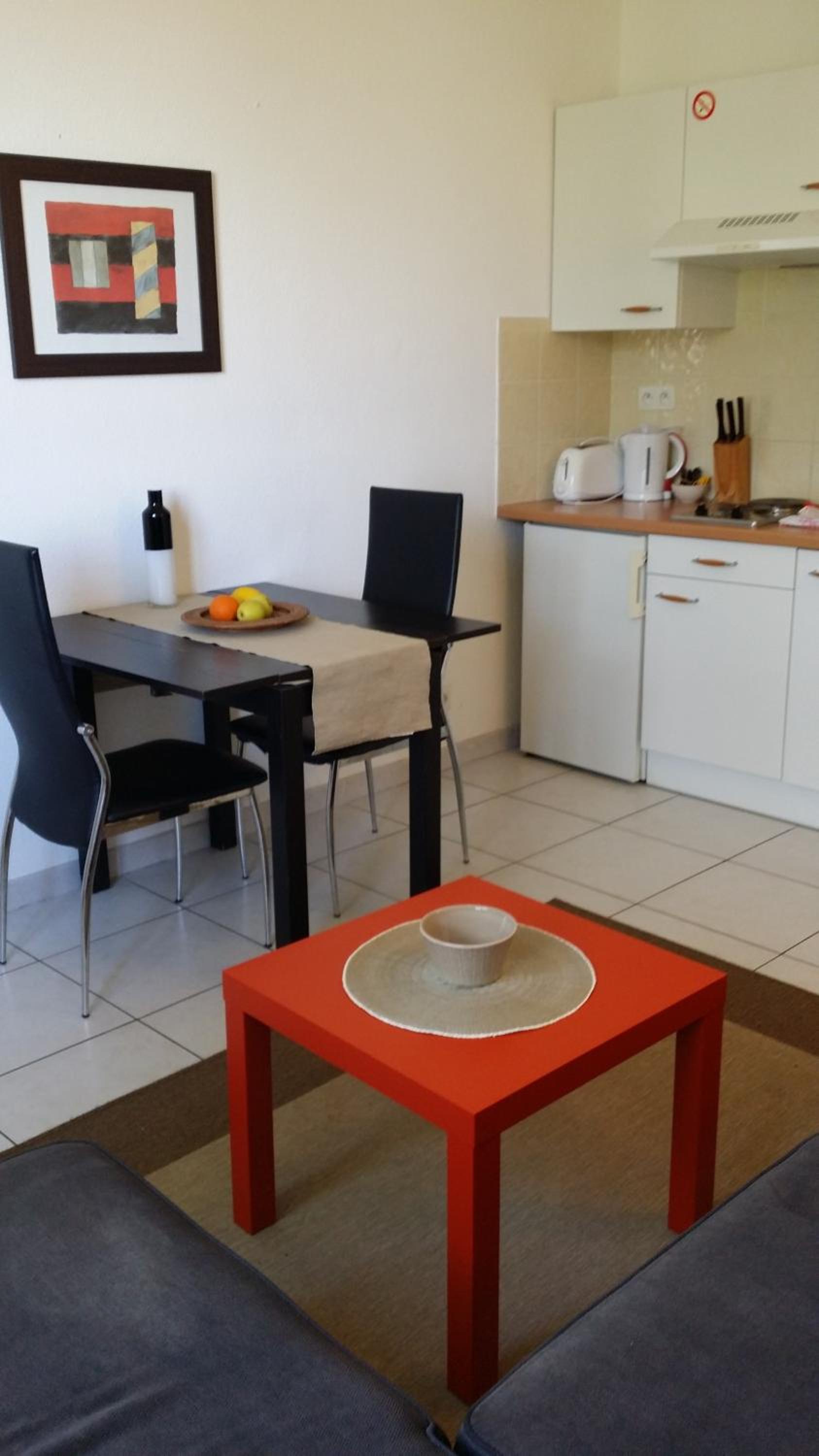 Apartment - Photo 2