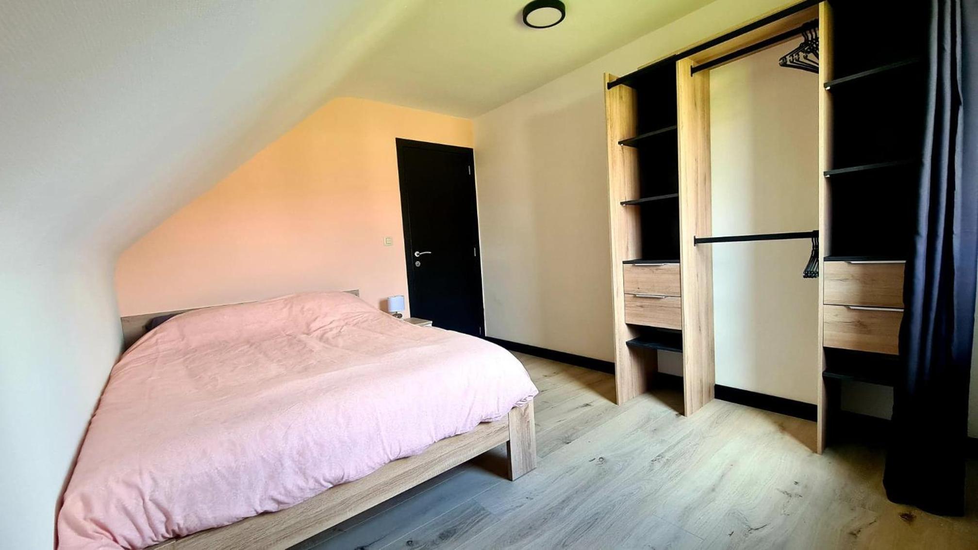Three-Bedroom House photo 3