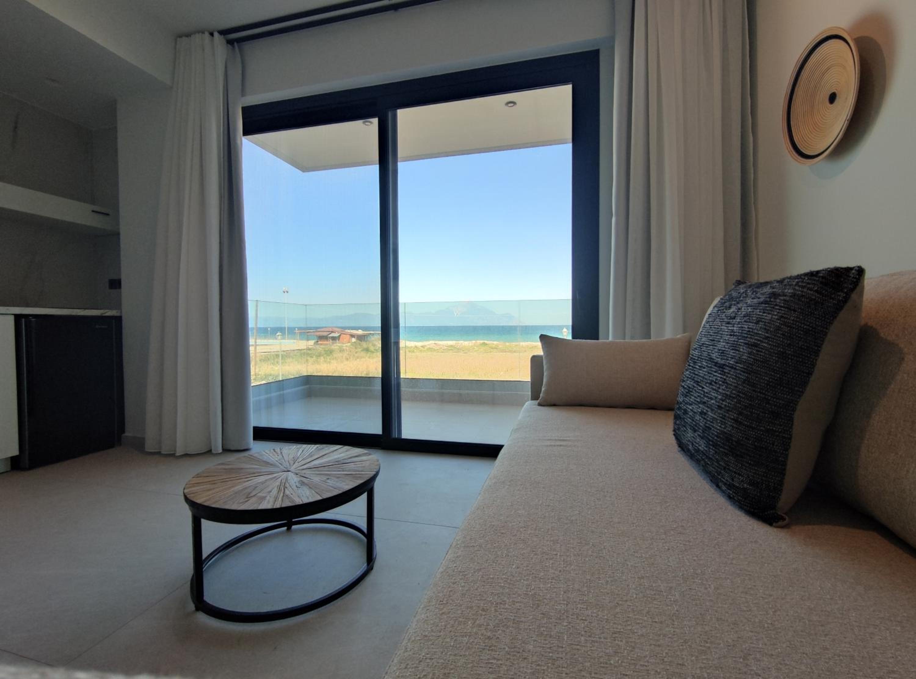Studio Apartment with Sea View photo 3
