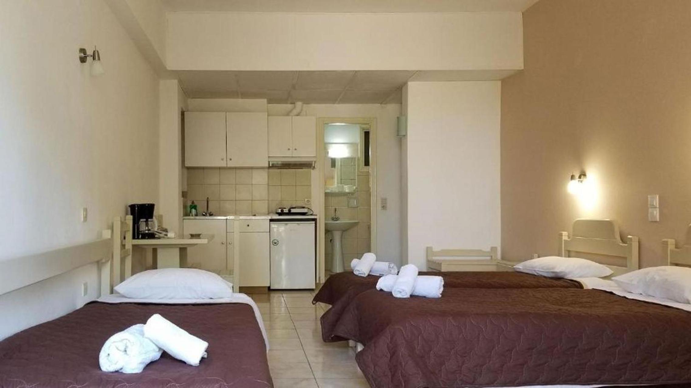 Standard Triple Room photo 3
