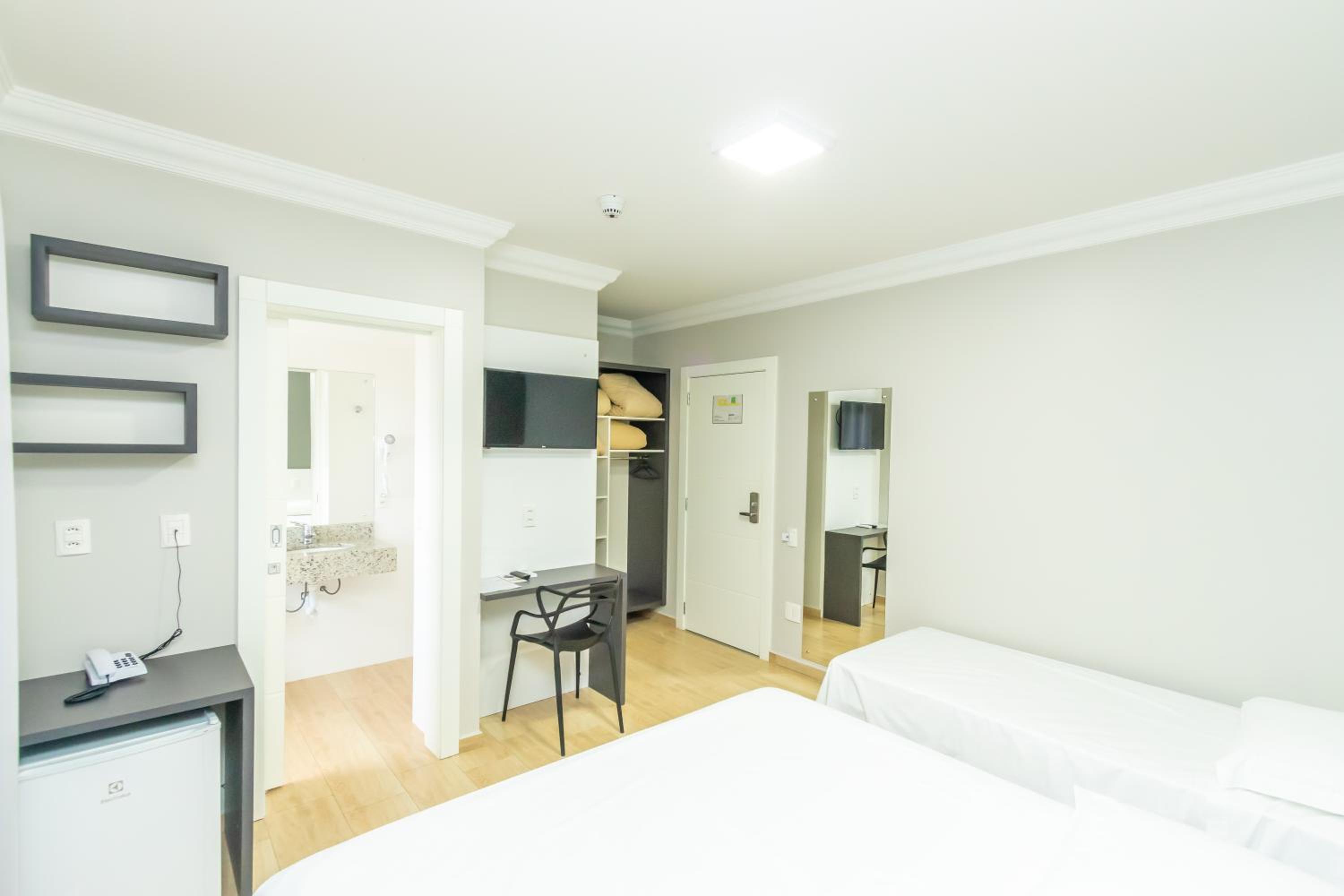 Deluxe Room photo 2