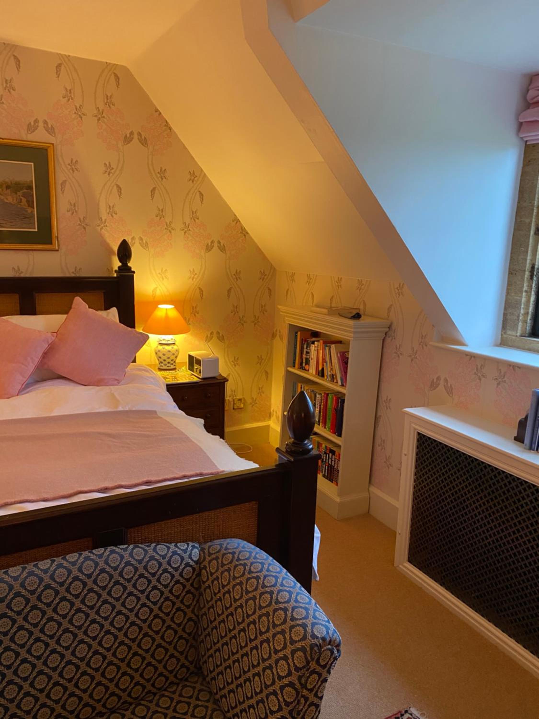 Deluxe King Suite - Photo 5