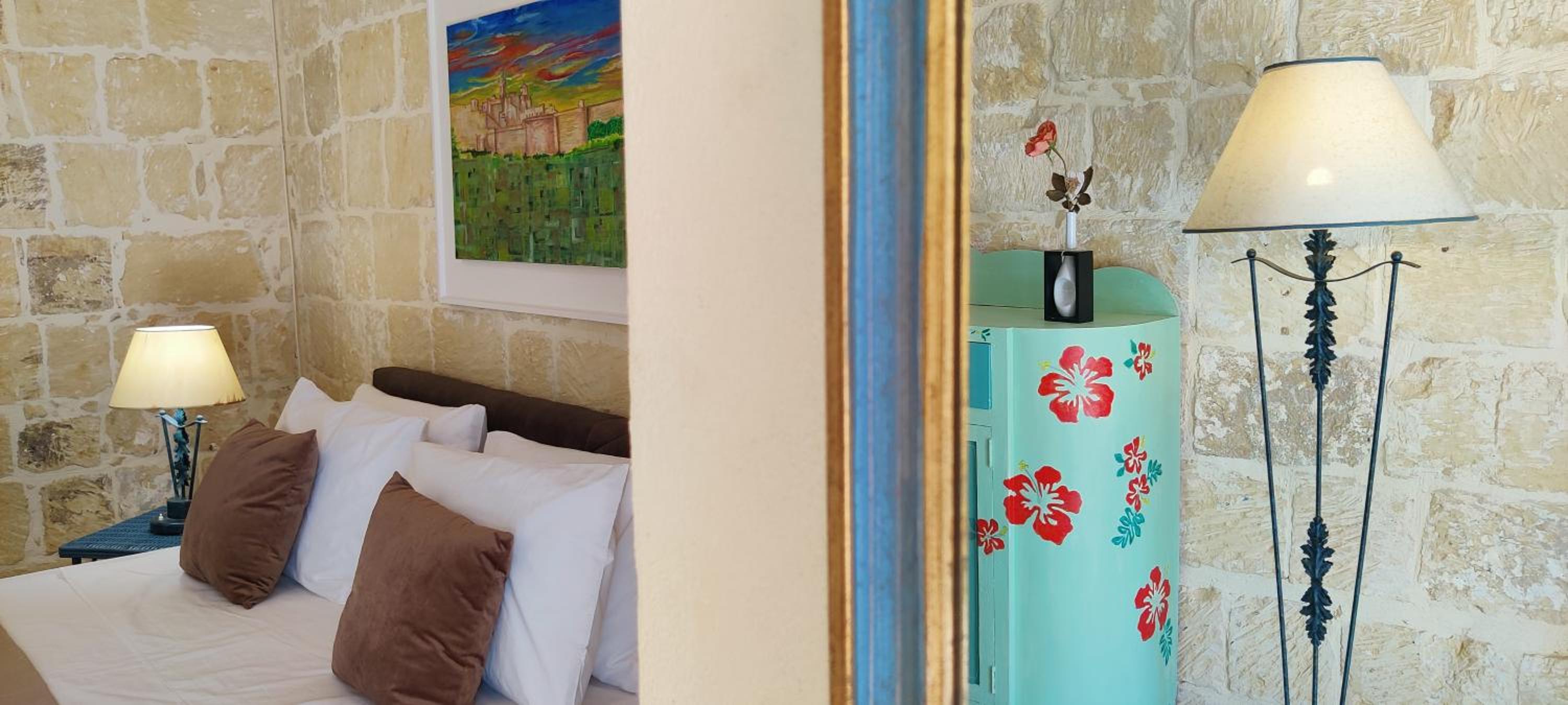 King Room with Balcony photo 2
