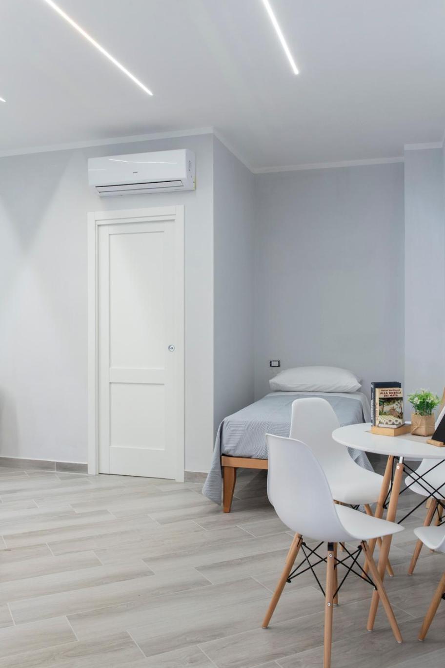 Triple Room with Private Bathroom - Photo 7