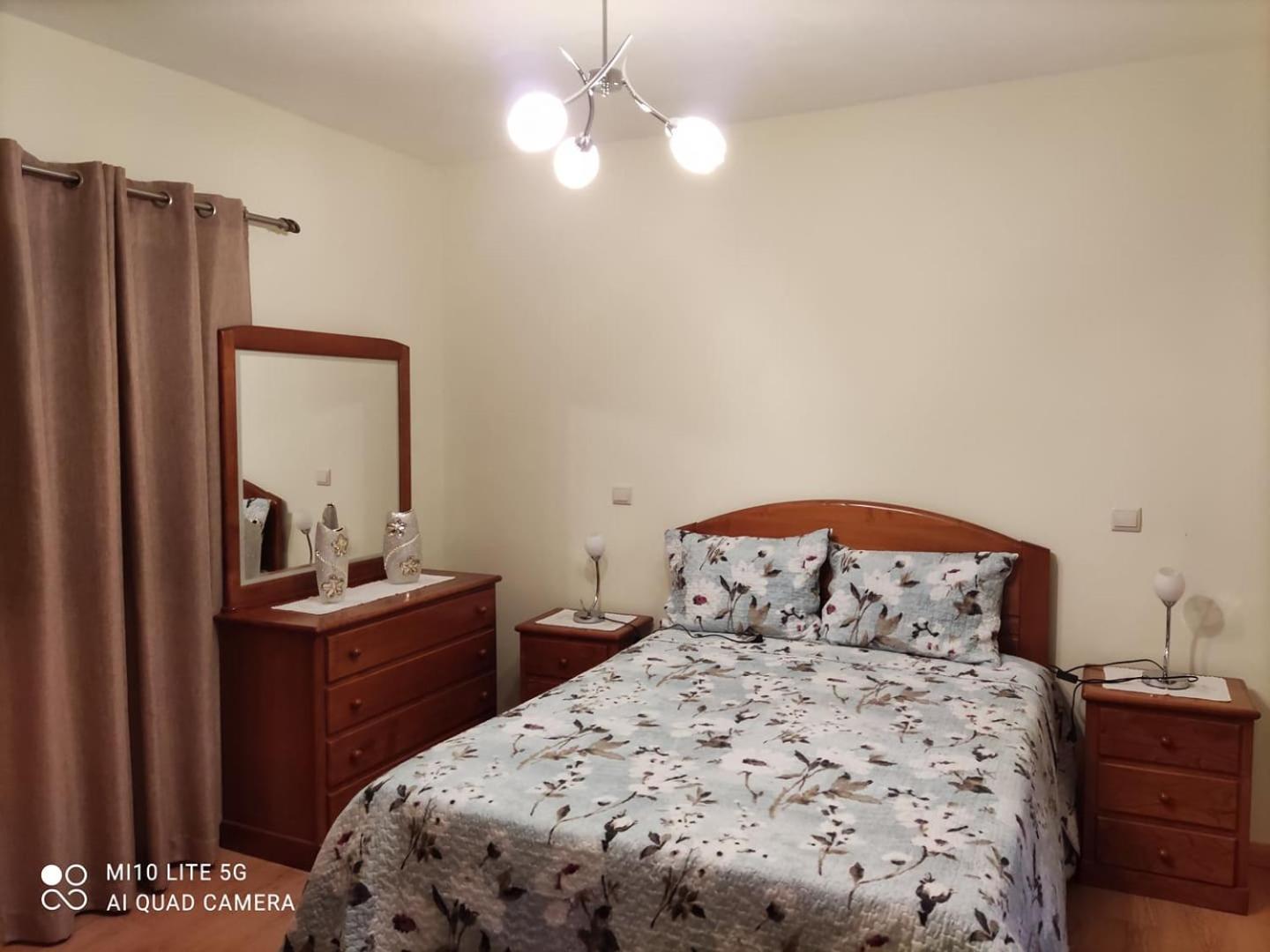 One-Bedroom House - Photo 2