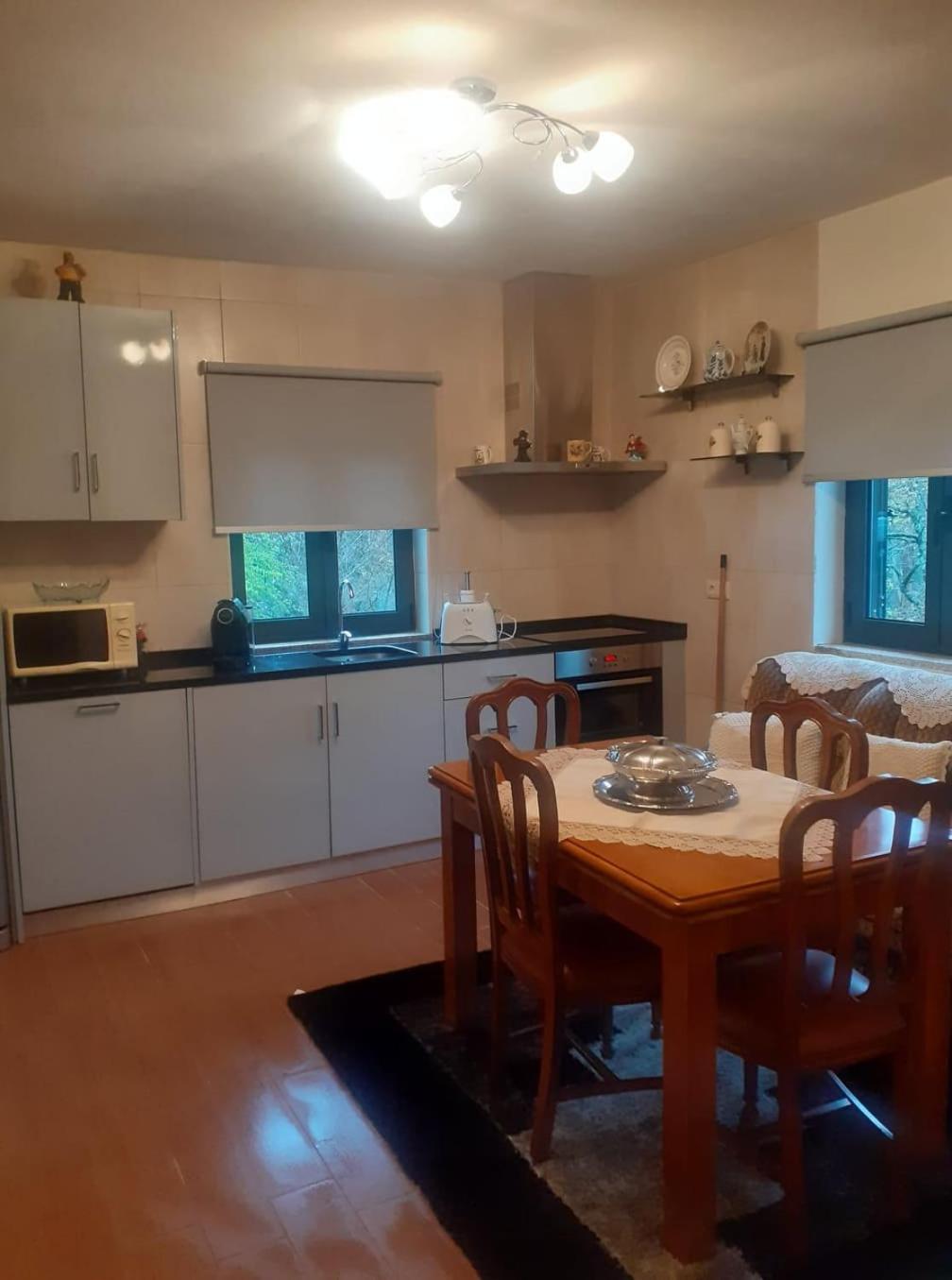 One-Bedroom House - Photo 6