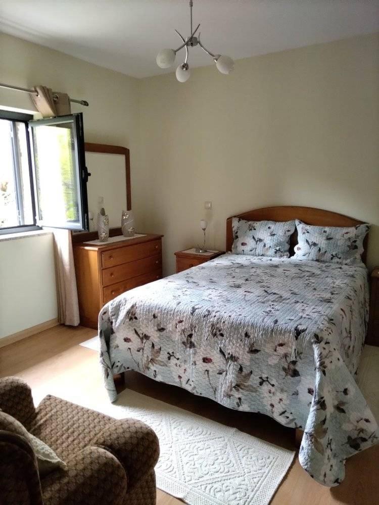 One-Bedroom House - Photo 5