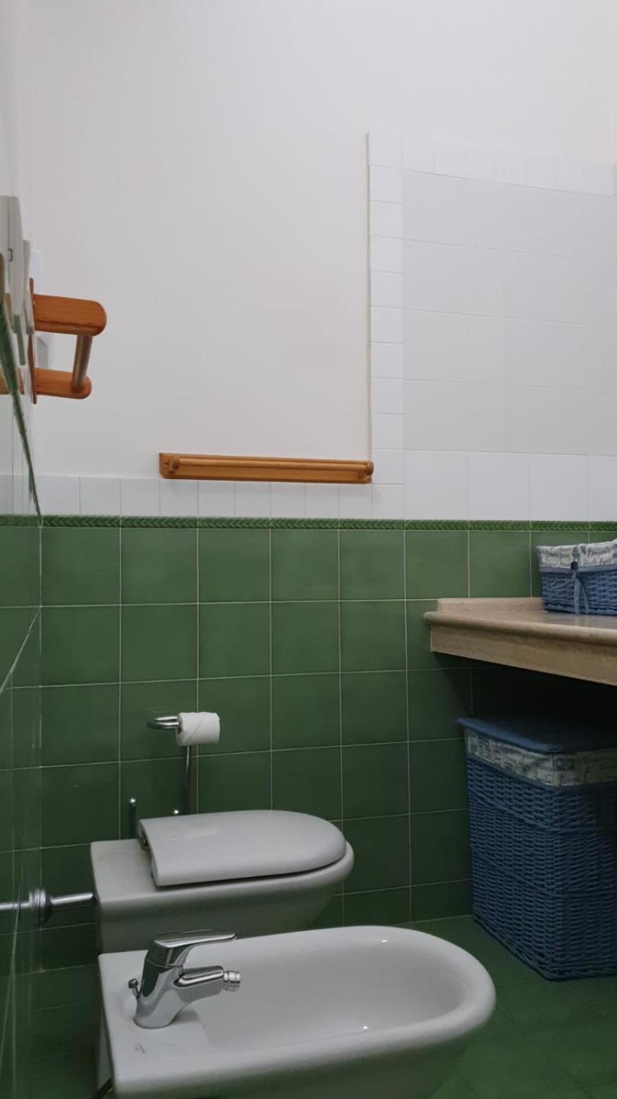 One-Bedroom Apartment - Photo 9