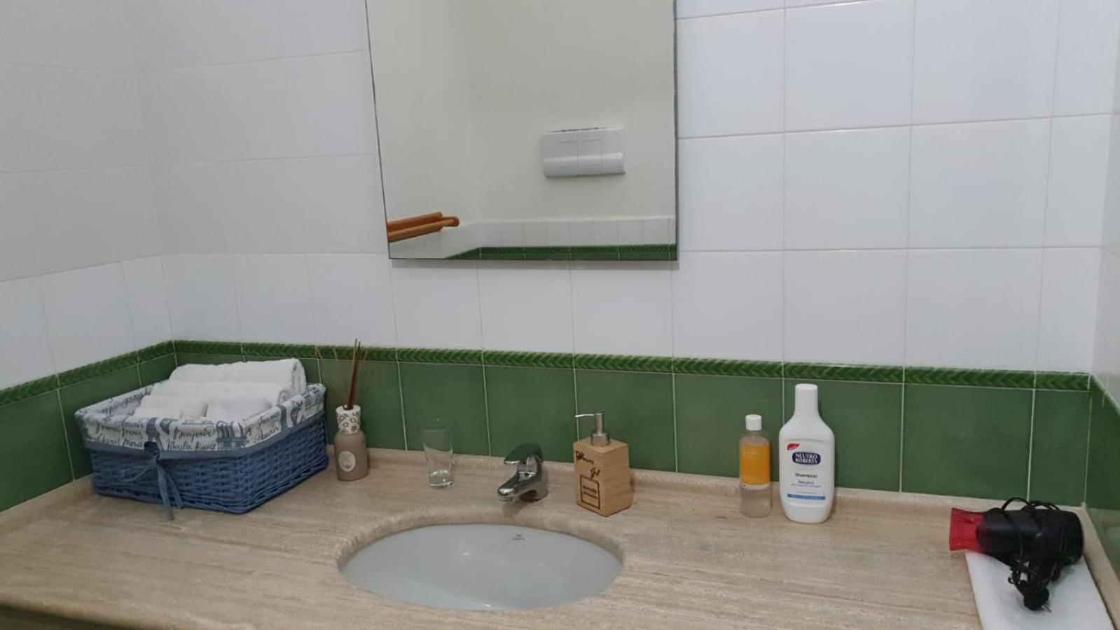 One-Bedroom Apartment - Photo 10