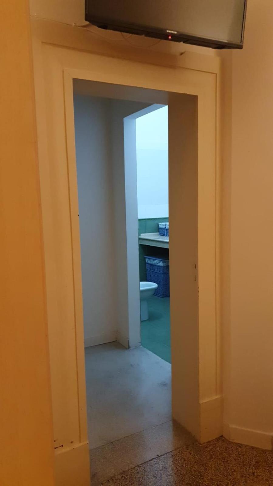 One-Bedroom Apartment - Photo 31