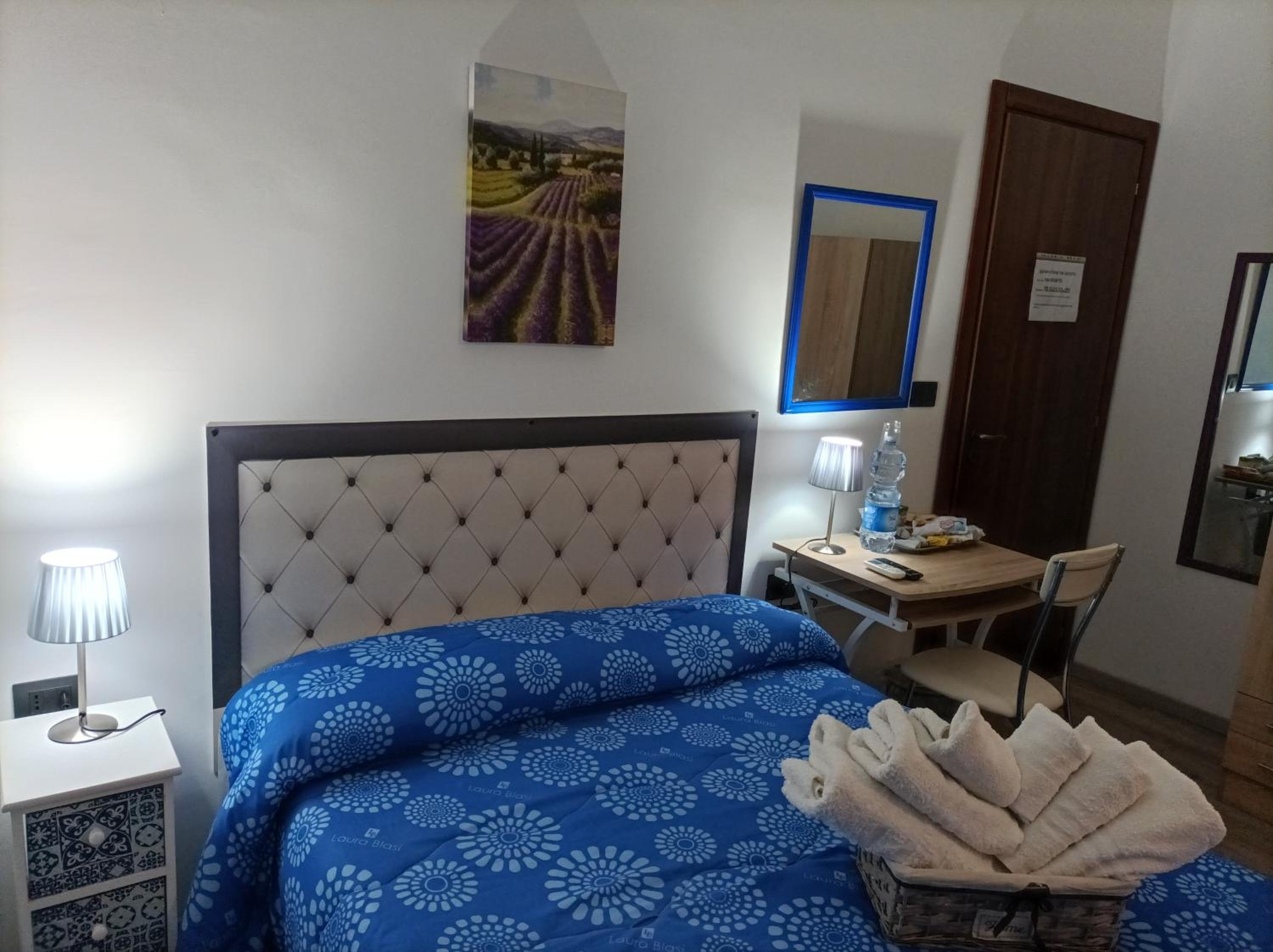 Double Room with Private Bathroom photo 1