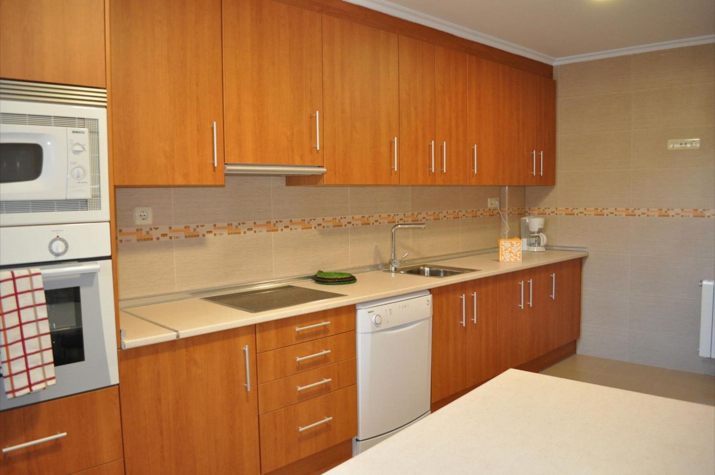 Three-Bedroom Apartment - Photo 33