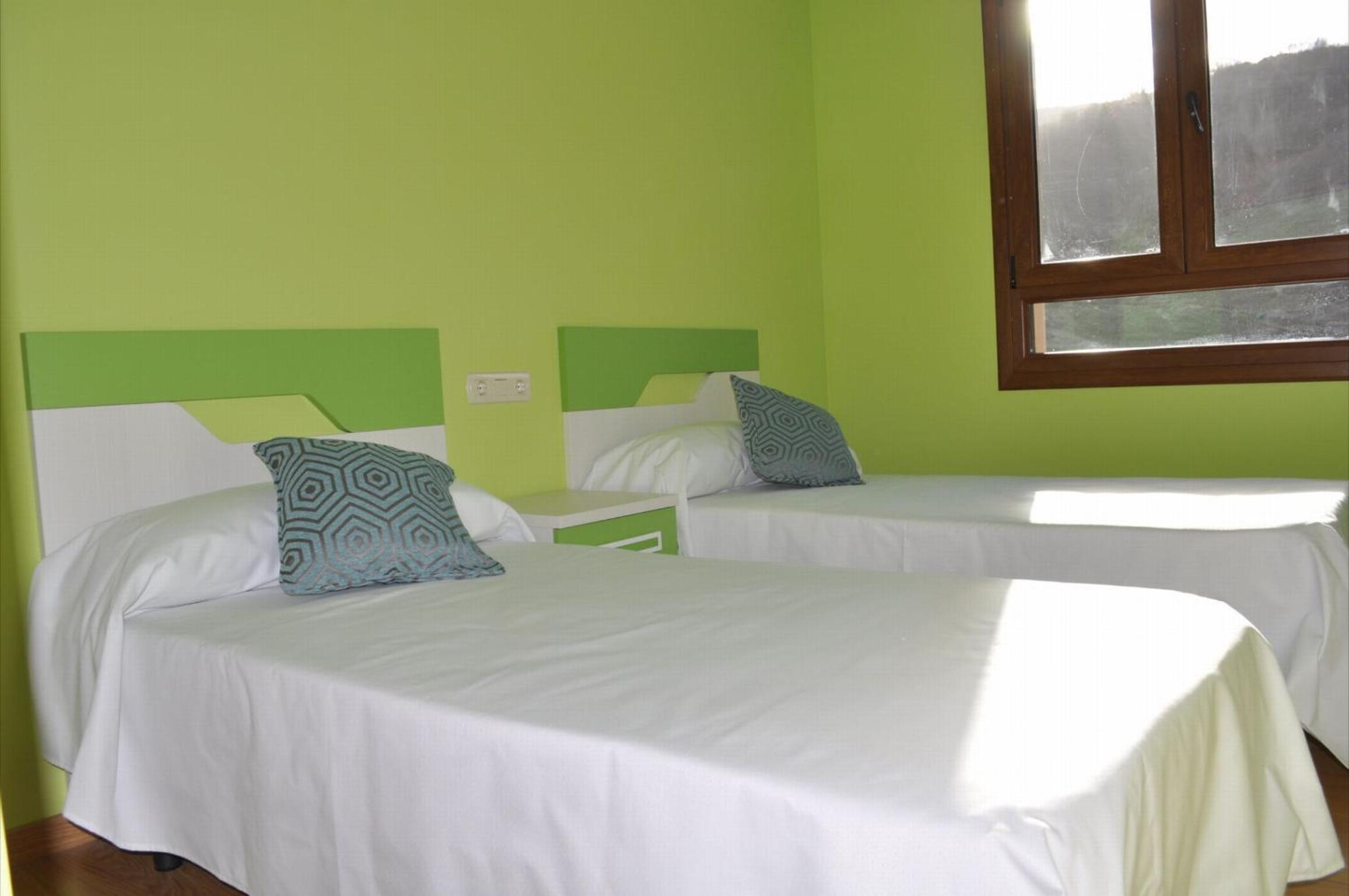 Three-Bedroom Apartment - Photo 44